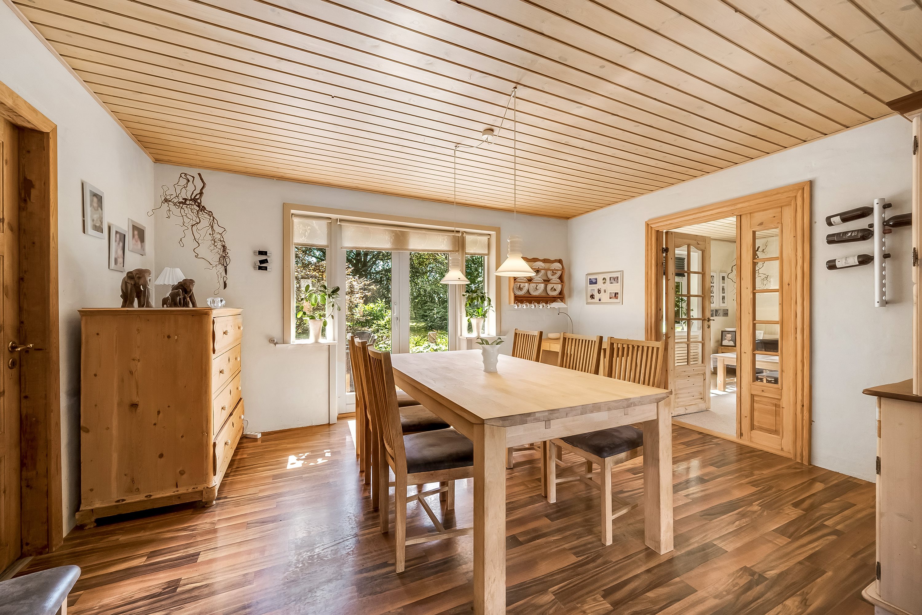 Fremhævet køkken/alrum billede i fuldskærmstilstand. Billede af Brejningvej 21, Brejning, 6971 Spjald