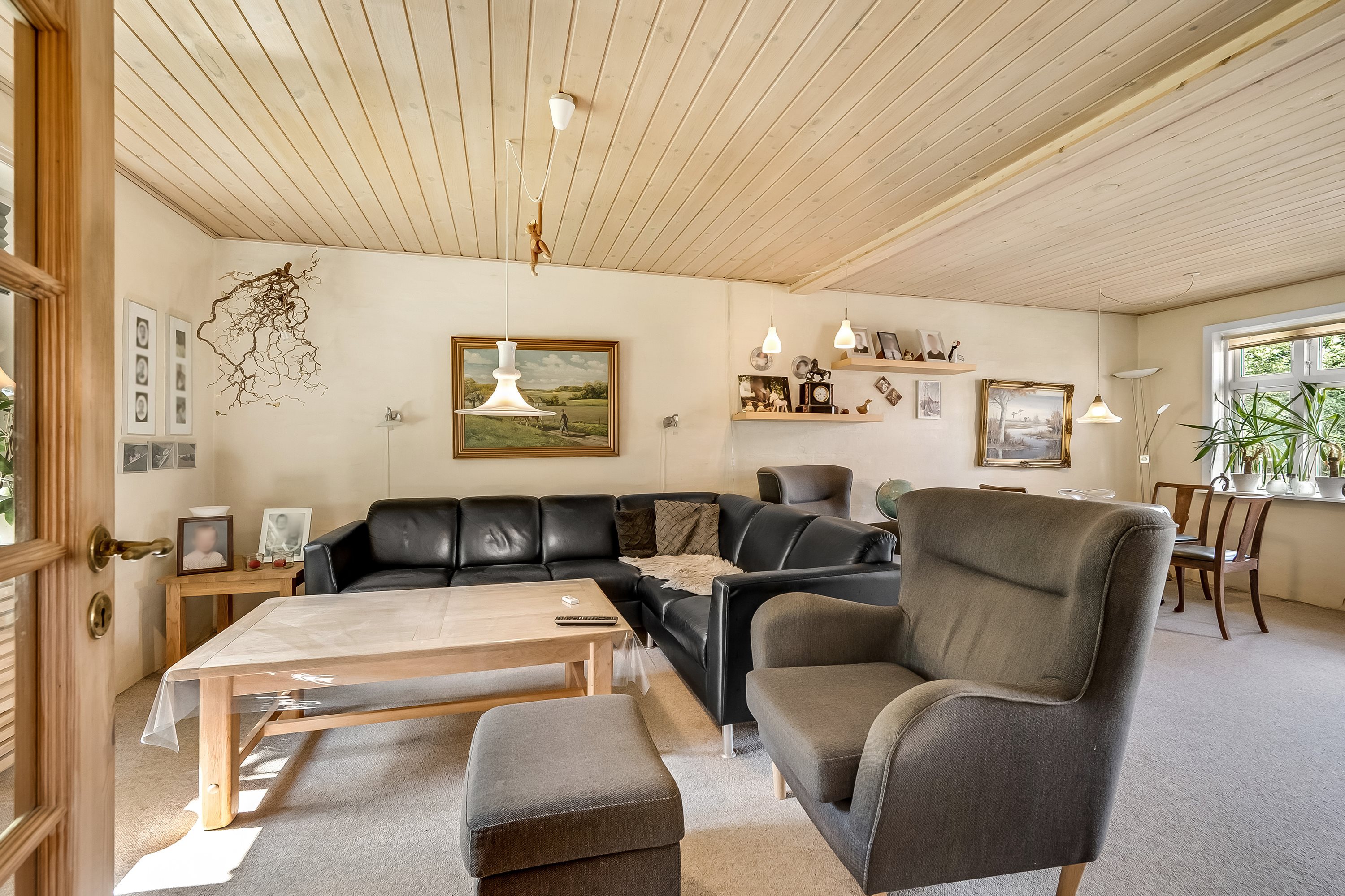 Fremhævet stue billede i fuldskærmstilstand. Billede af Brejningvej 21, Brejning, 6971 Spjald