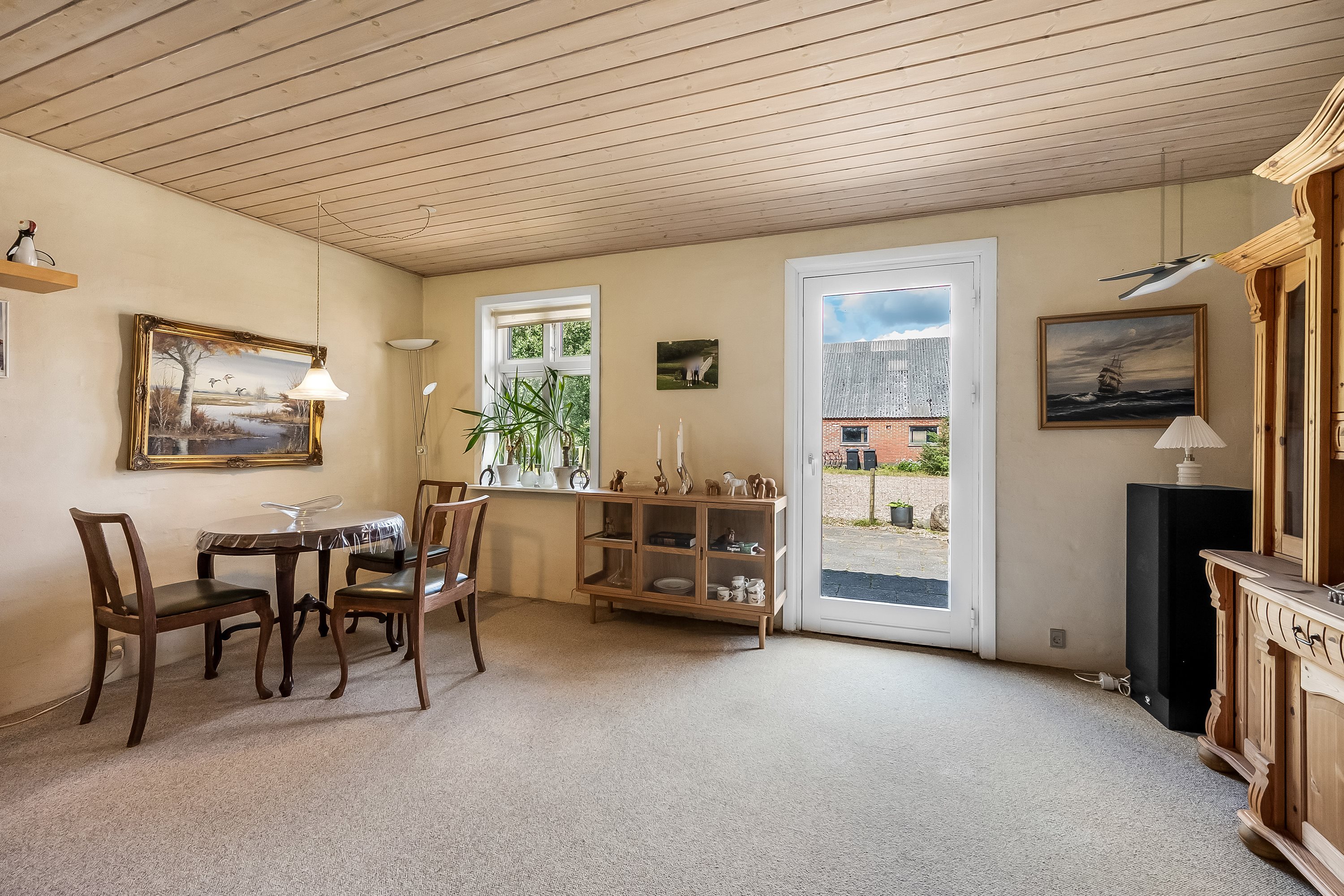 Fremhævet stue billede i fuldskærmstilstand. Billede af Brejningvej 21, Brejning, 6971 Spjald