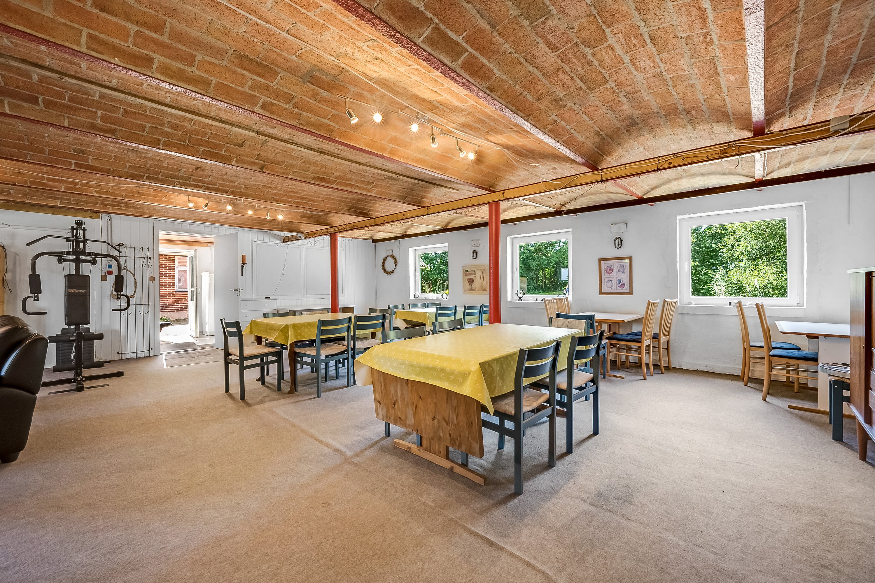 Fremhævet gildesal billede i fuldskærmstilstand. Billede af Brejningvej 21, Brejning, 6971 Spjald