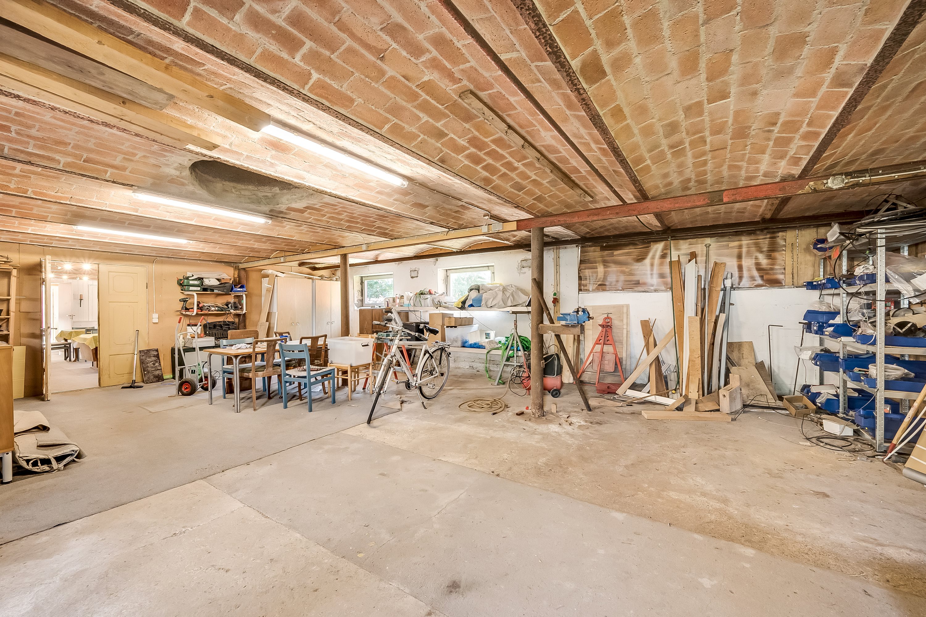 Fremhævet lade billede i fuldskærmstilstand. Billede af Brejningvej 21, Brejning, 6971 Spjald