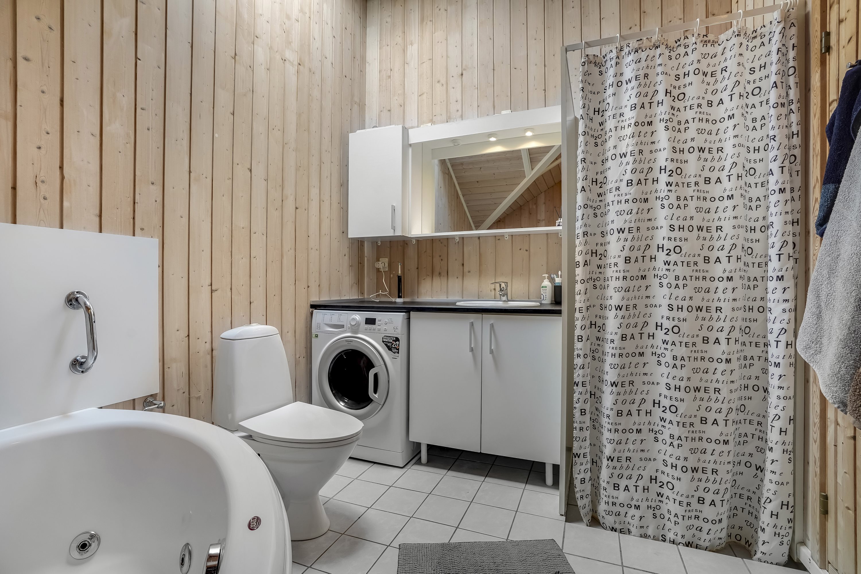 Fremhævet badeværelse billede i fuldskærmstilstand. Billede af Vestparken 5, Hasmark Strand, 5450 Otterup