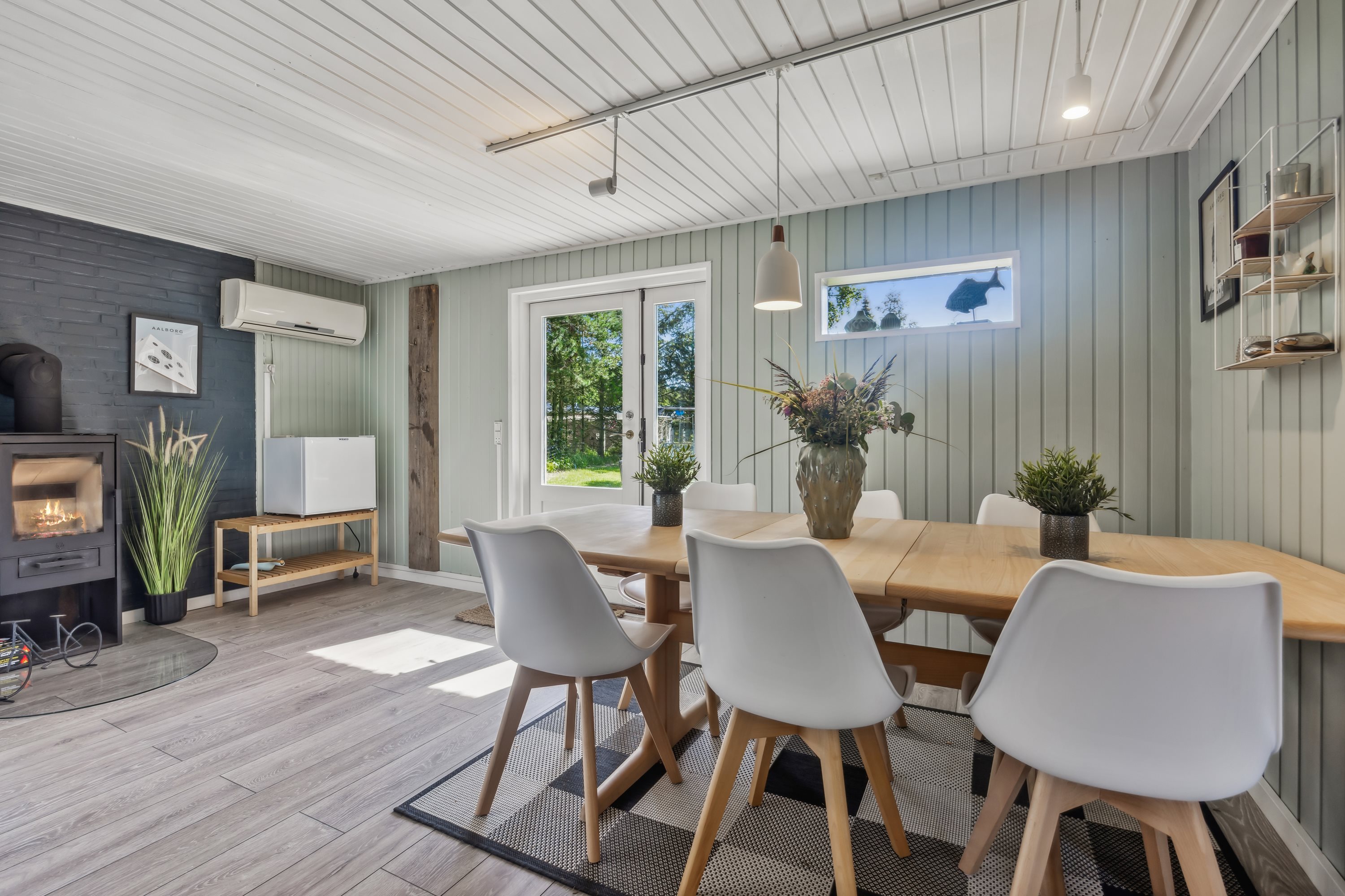 Fremhævet stue billede i fuldskærmstilstand. Billede af Ritavej 24, 9370 Hals