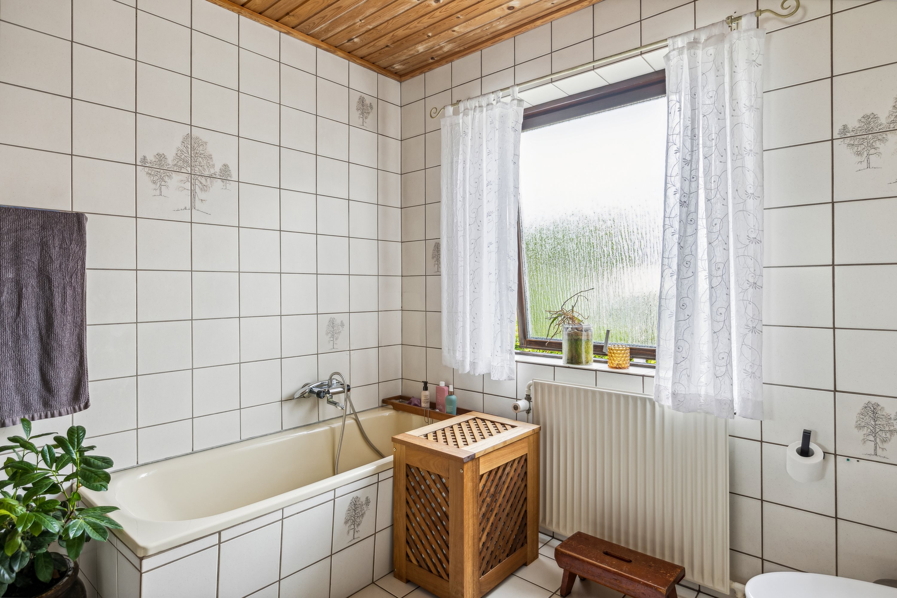 Fremhævet badeværelse billede i fuldskærmstilstand. Billede af Jens Nielsensvej 5, Vester Åby, 5600 Faaborg