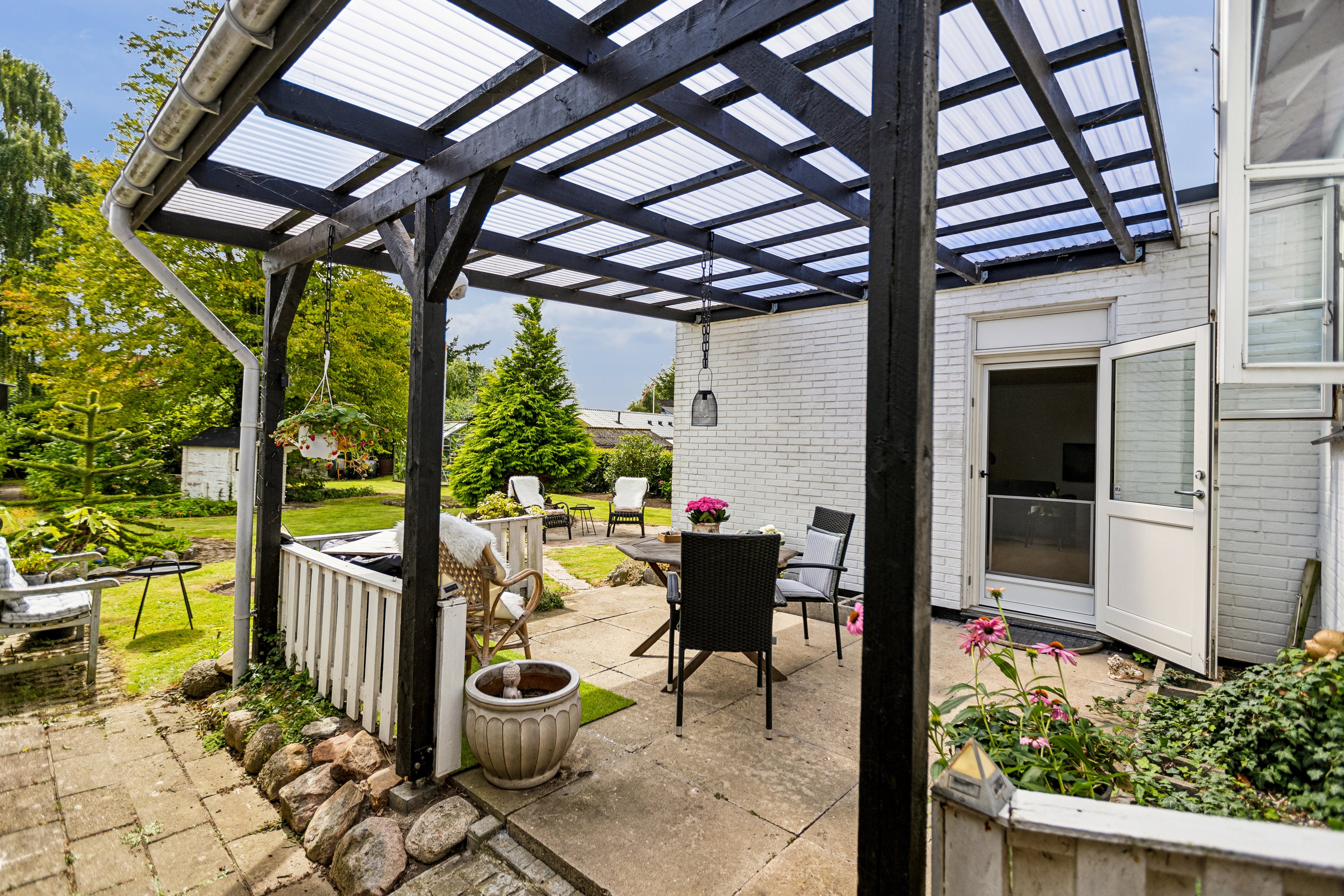 Fremhævet terrasse billede i fuldskærmstilstand. Billede af Jens Nielsensvej 5, Vester Åby, 5600 Faaborg