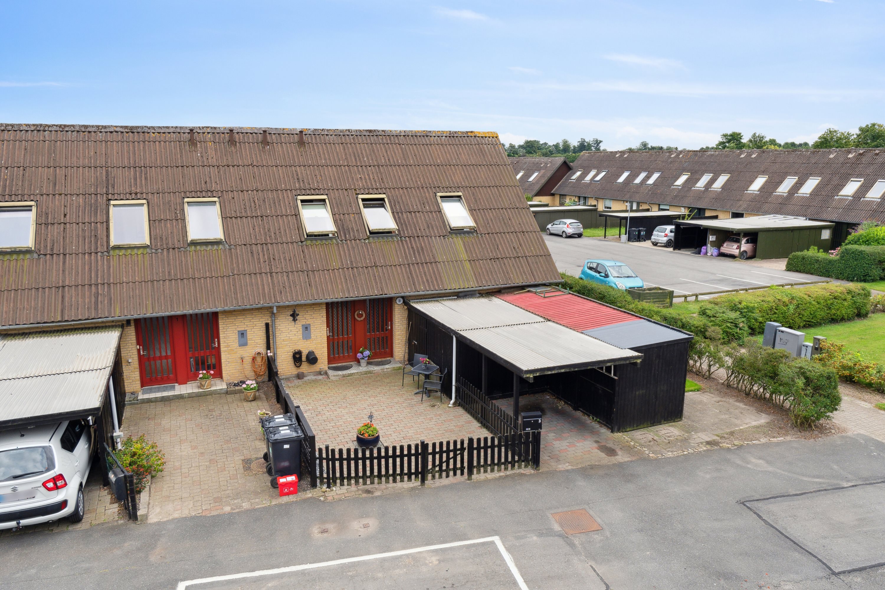 Fremhævet set fra vejen billede i fuldskærmstilstand. Billede af Louisenvænget 3, 5700 Svendborg