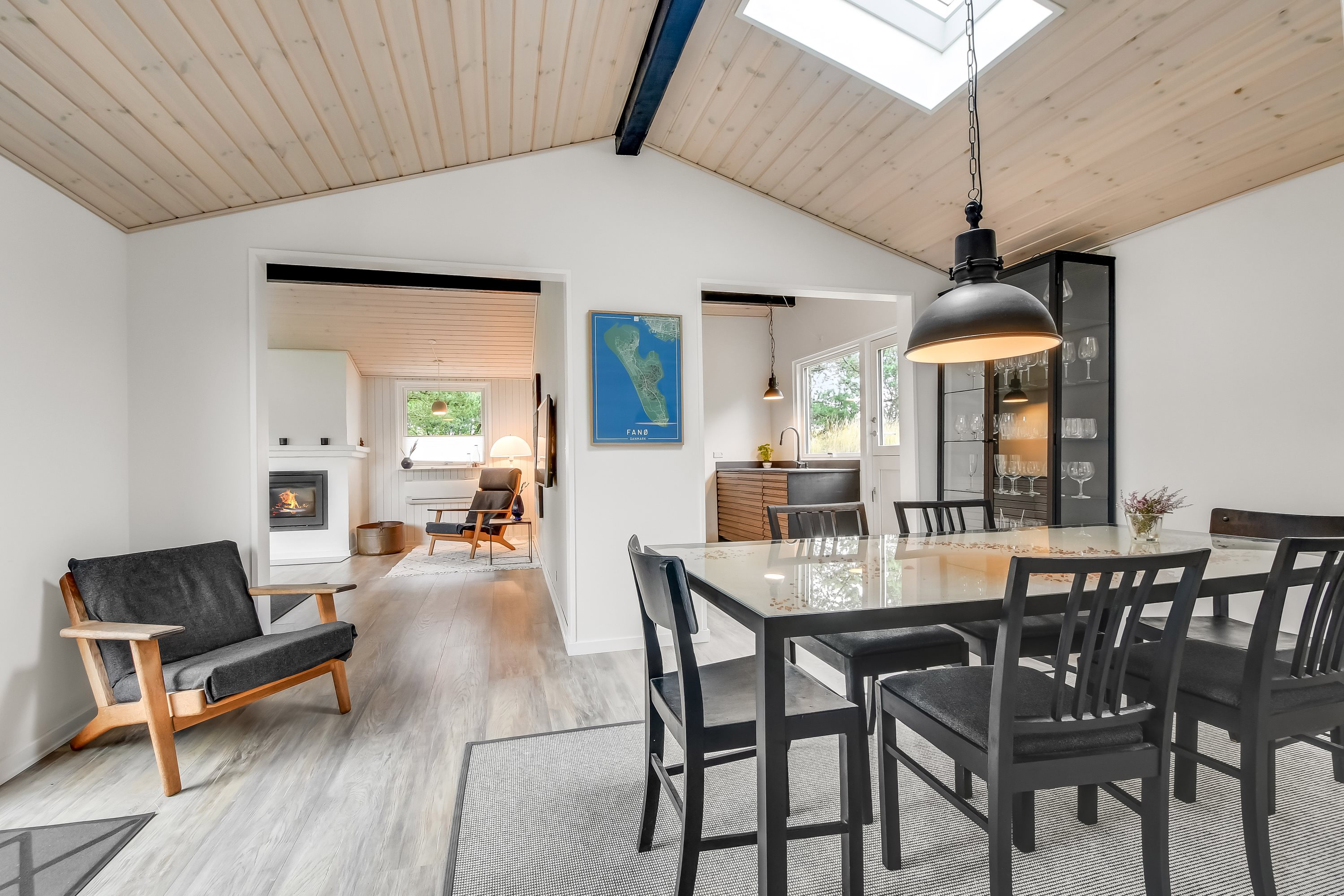 Fremhævet stue billede i fuldskærmstilstand. Billede af Lyngvej 28, Rindby Strand, 6720 Fanø
