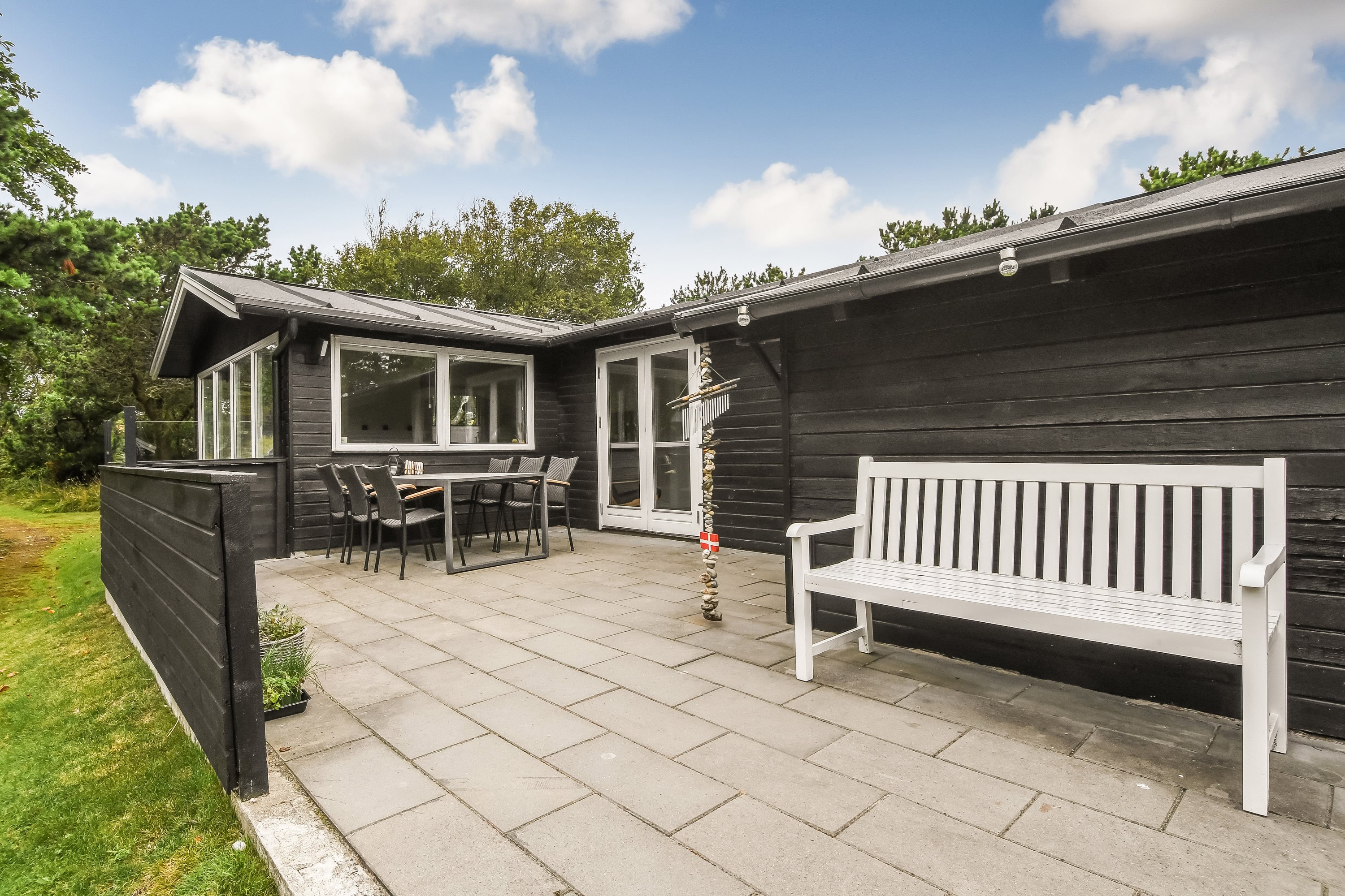 Fremhævet terrasse billede i fuldskærmstilstand. Billede af Lyngvej 28, Rindby Strand, 6720 Fanø