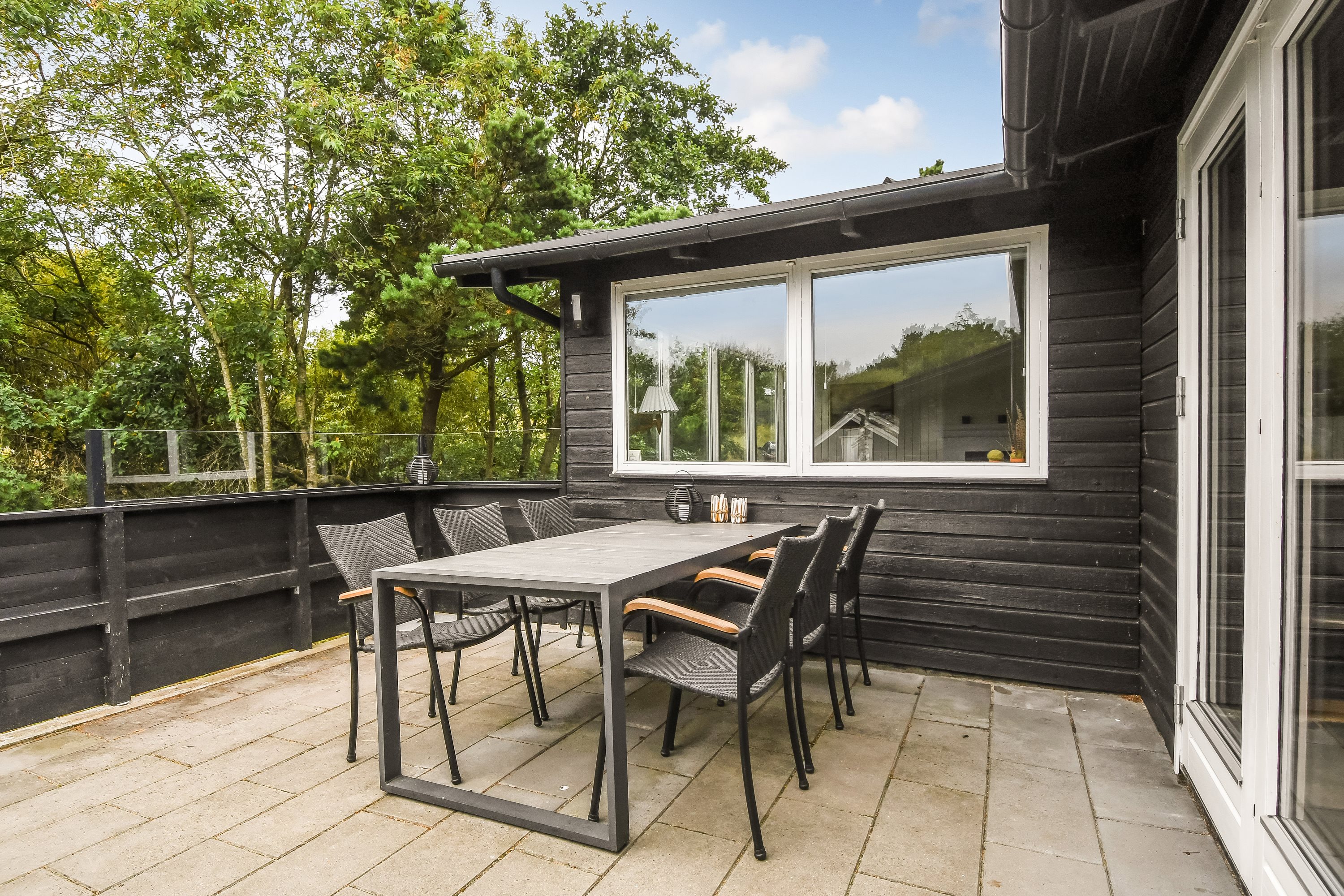 Fremhævet terrasse billede i fuldskærmstilstand. Billede af Lyngvej 28, Rindby Strand, 6720 Fanø