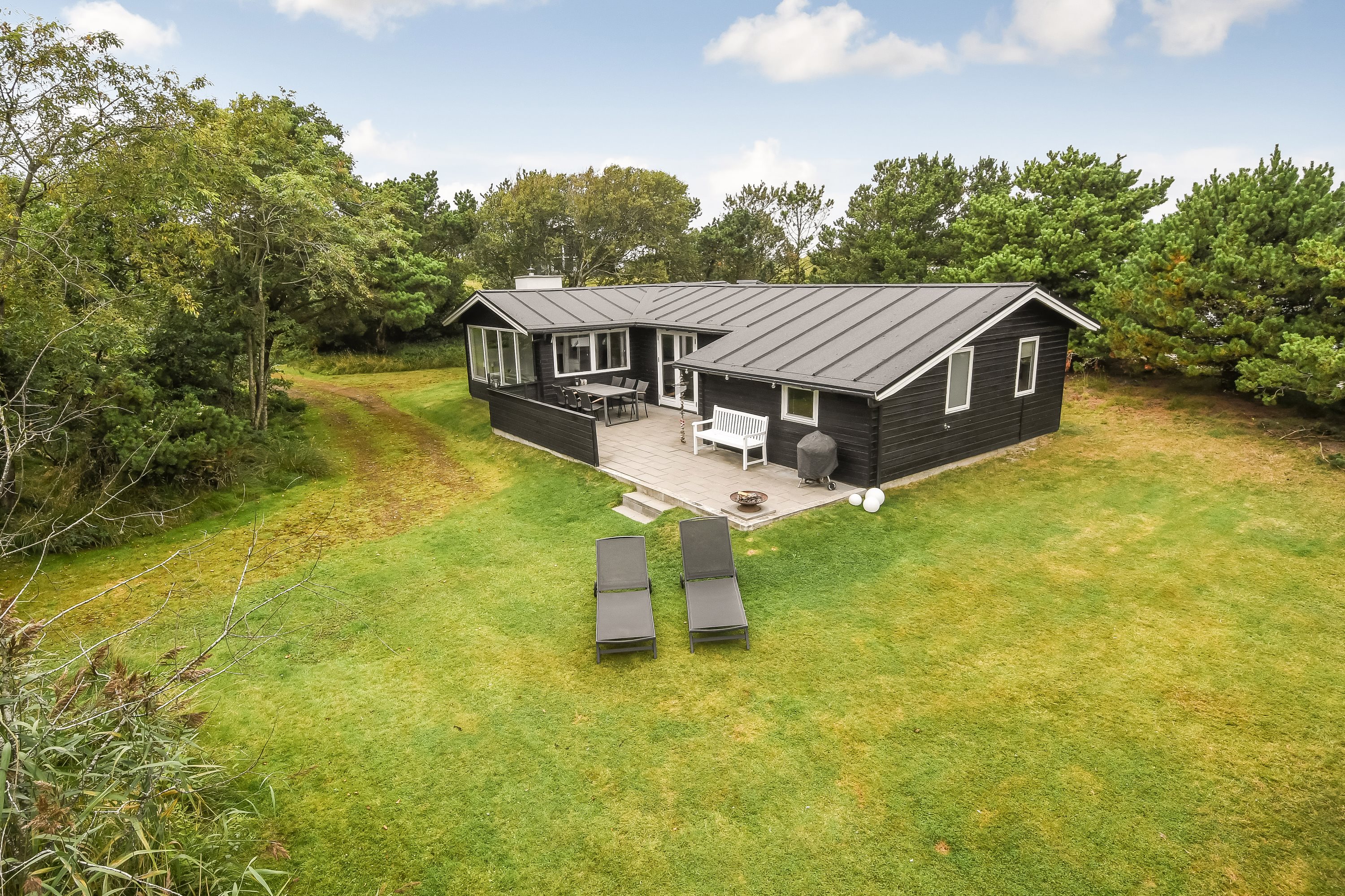 Fremhævet ejendommen billede i fuldskærmstilstand. Billede af Lyngvej 28, Rindby Strand, 6720 Fanø