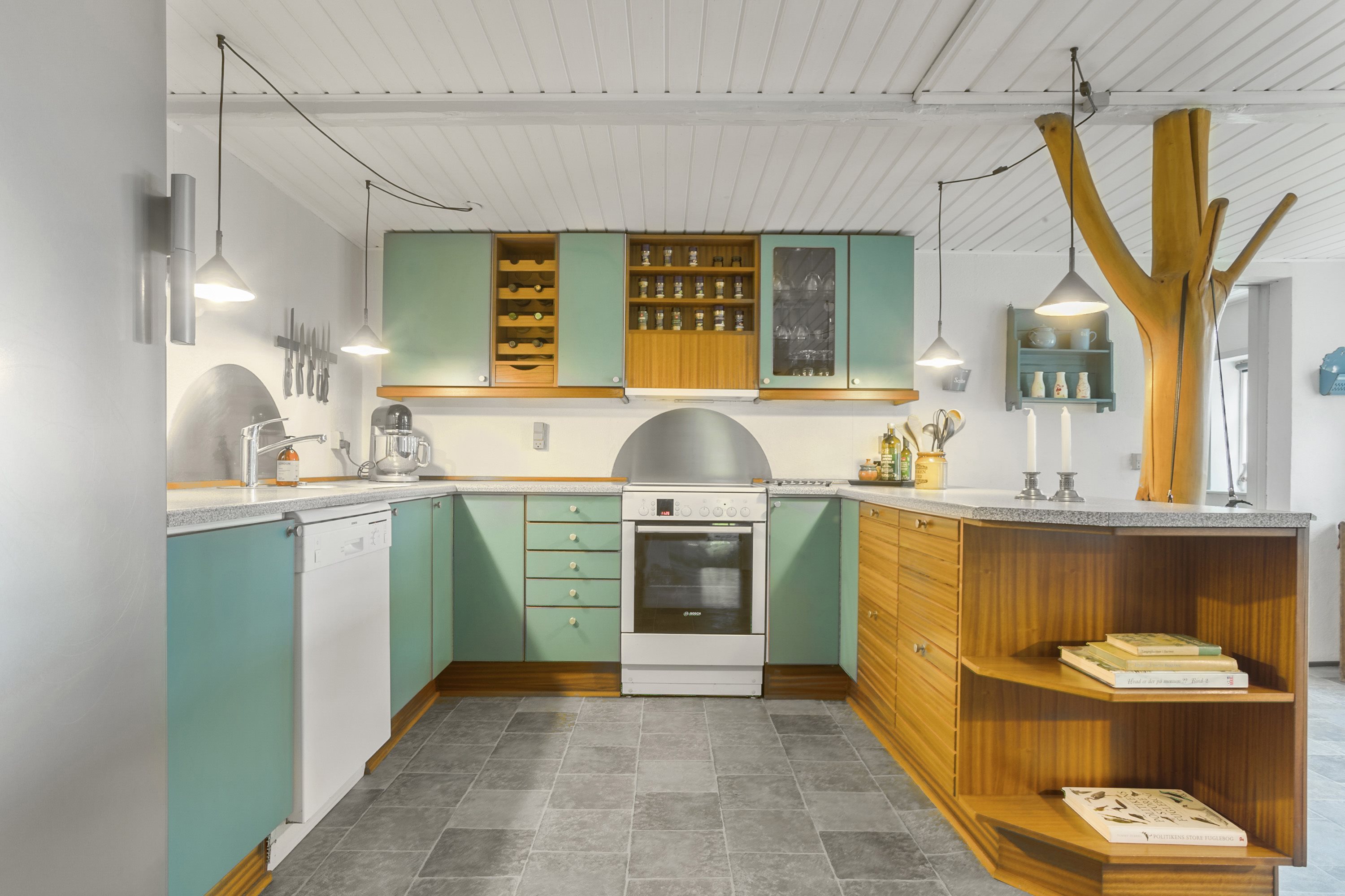 Fremhævet køkken billede i fuldskærmstilstand. Billede af Ø. Gesten Mosevej 18, 6621 Gesten