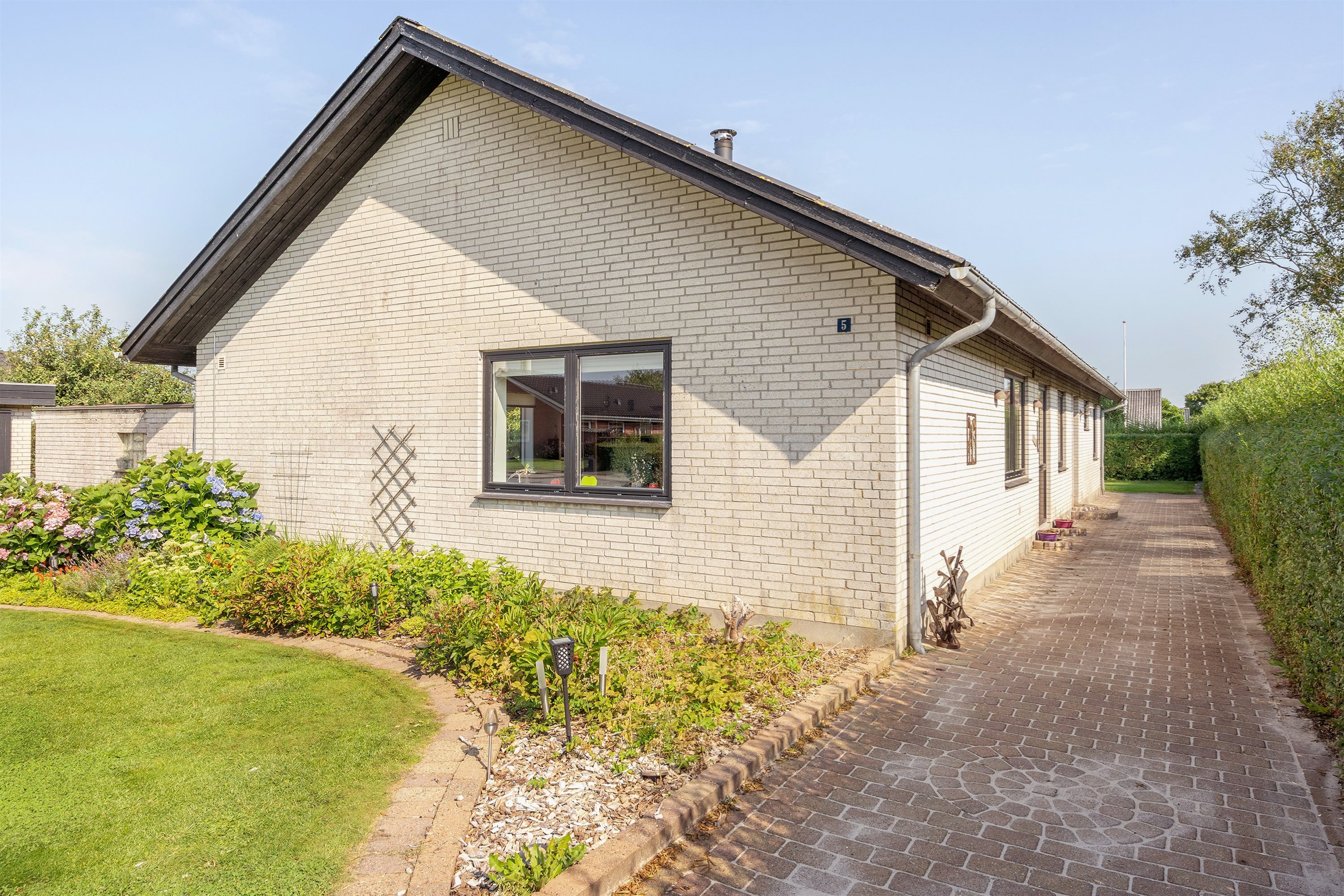 Fremhævet  billede i fuldskærmstilstand. Billede af Elmevej 5, 6862 Tistrup