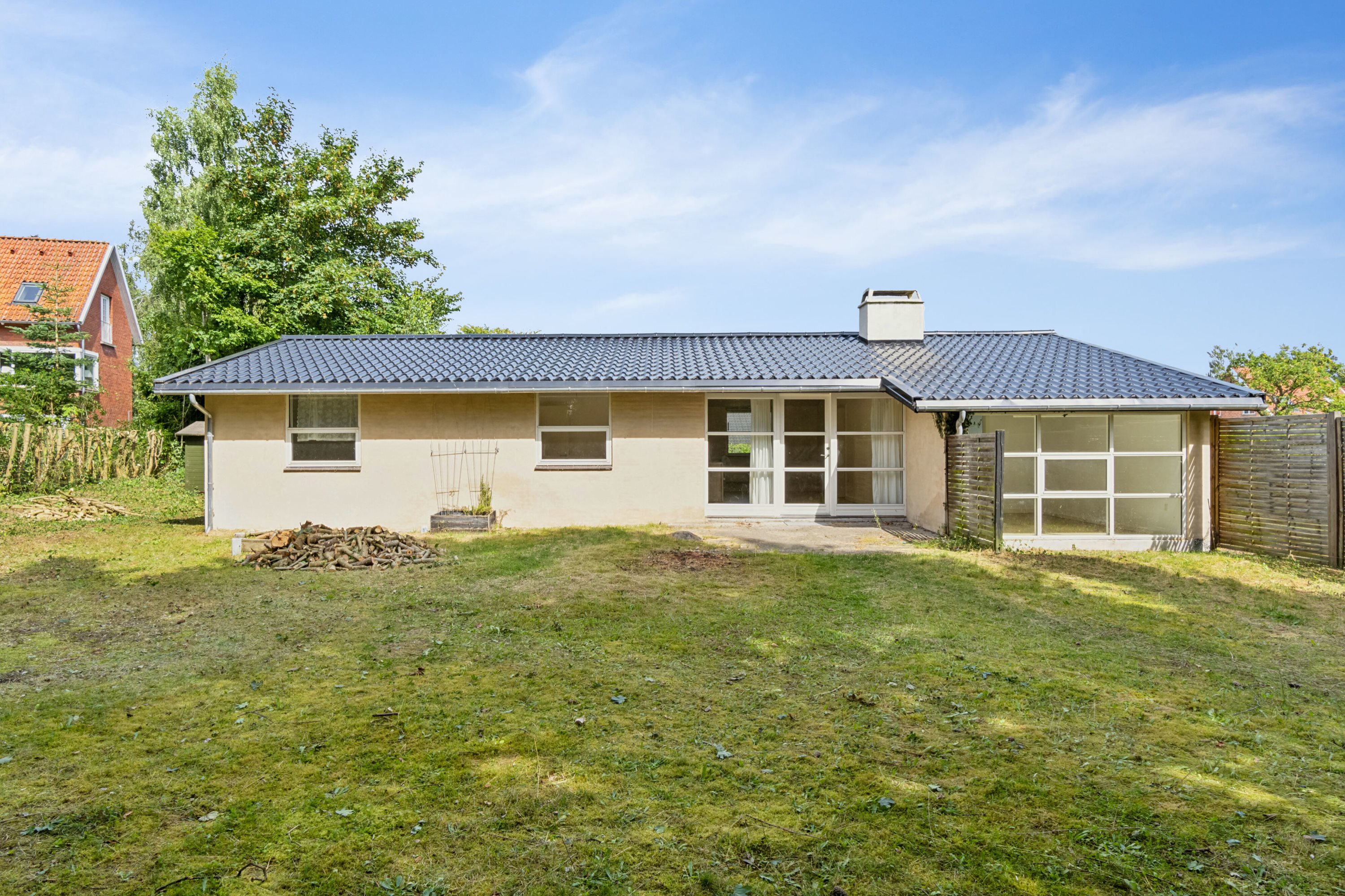 Fremhævet set fra haven billede i fuldskærmstilstand. Billede af Markskellet 13, 3400 Hillerød