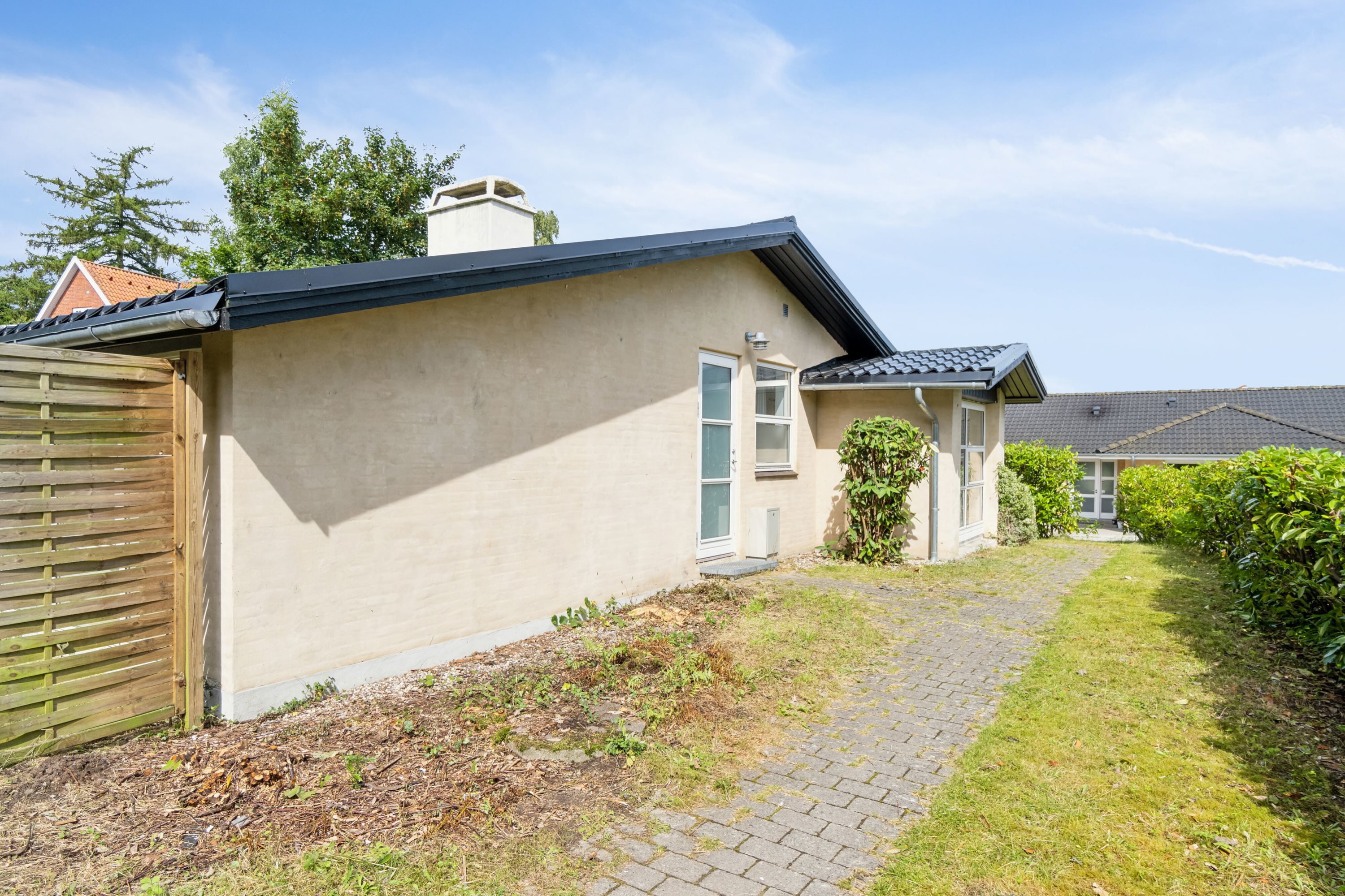 Fremhævet udendørs billede i fuldskærmstilstand. Billede af Markskellet 13, 3400 Hillerød