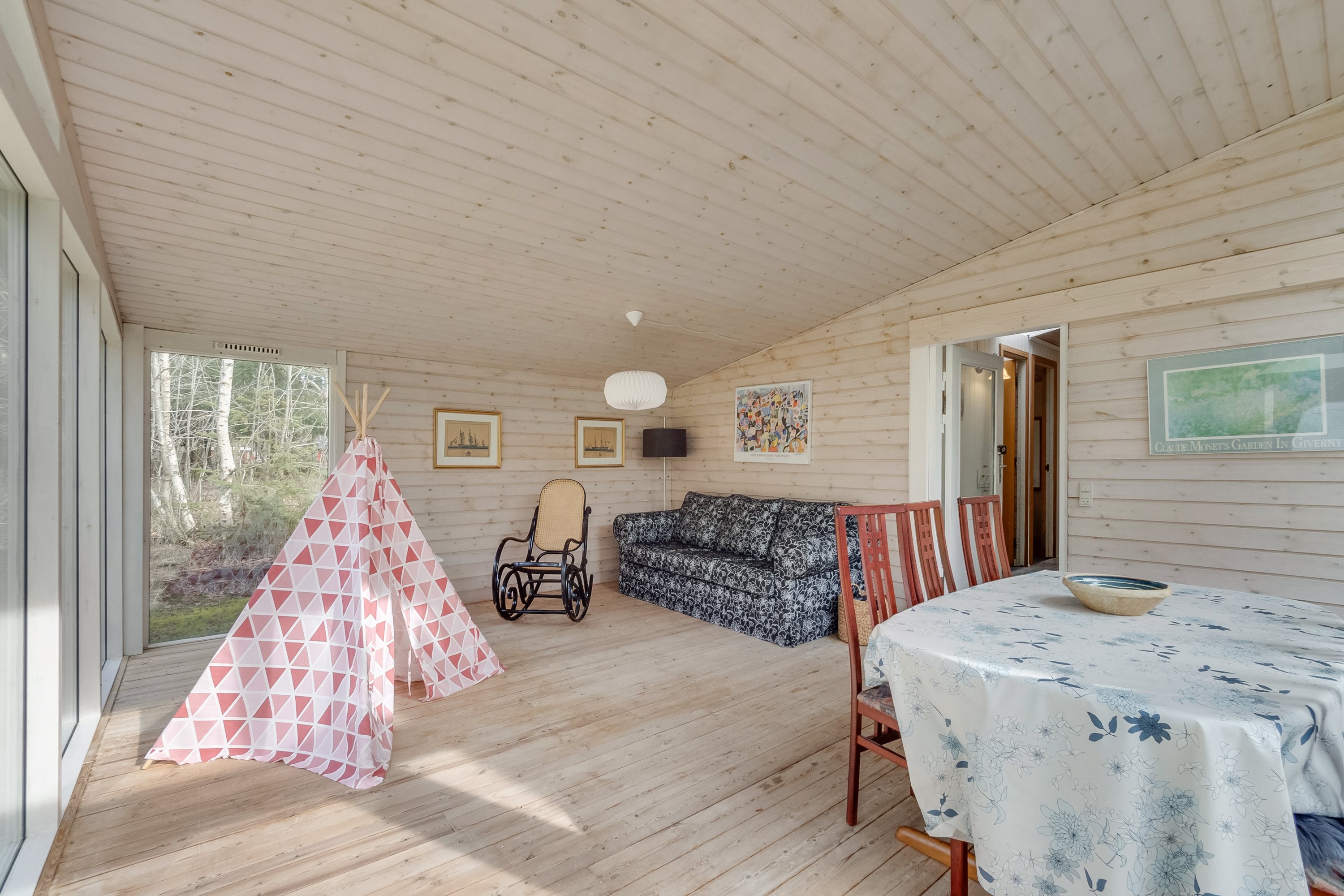 Fremhævet stue billede i fuldskærmstilstand. Billede af Hedestien 3, Sillerslev, 7990 Øster Assels