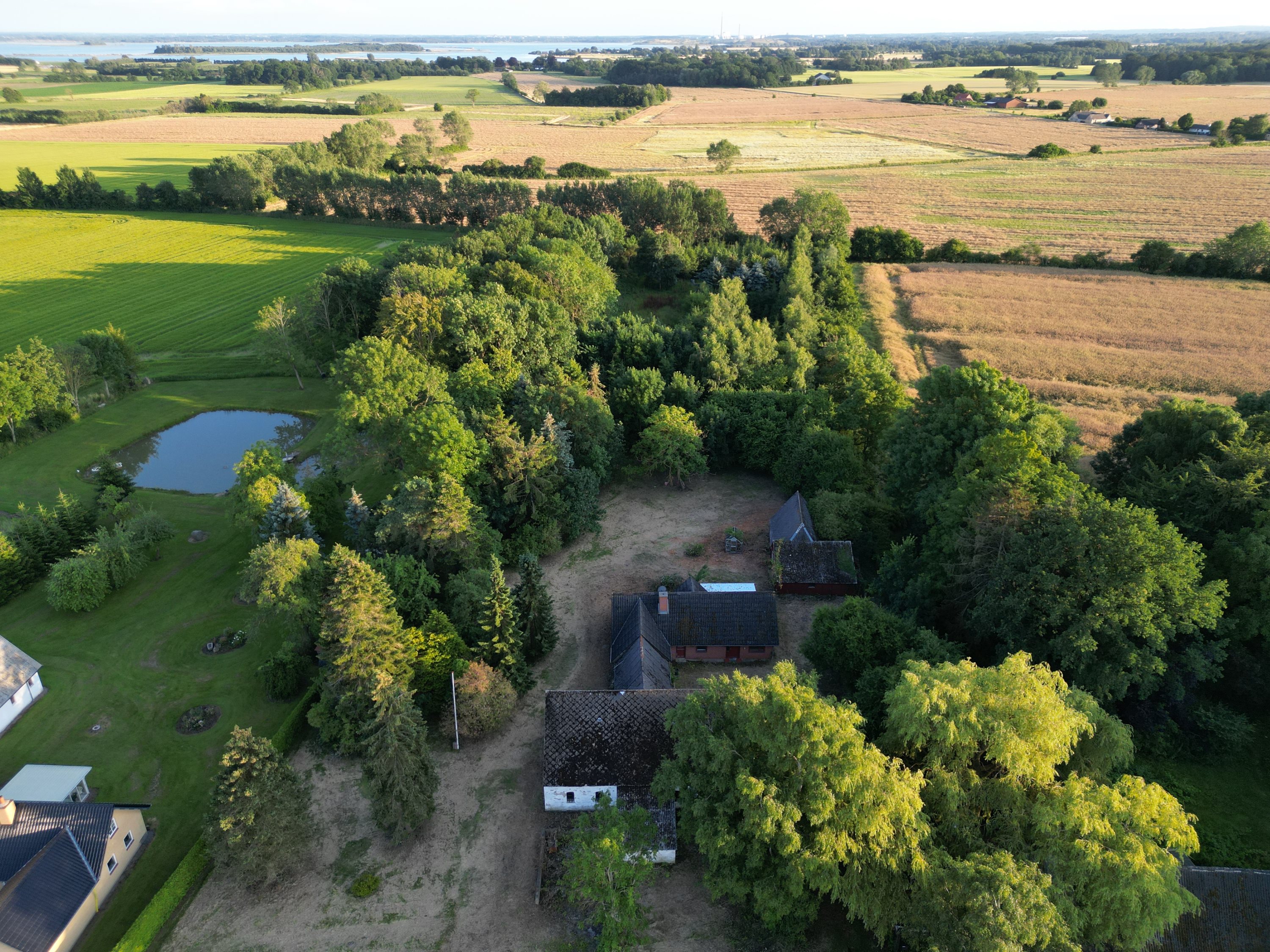 Fremhævet luftfoto billede i fuldskærmstilstand. Billede af Ølundgyden 11, Hessum Mose, 5450 Otterup