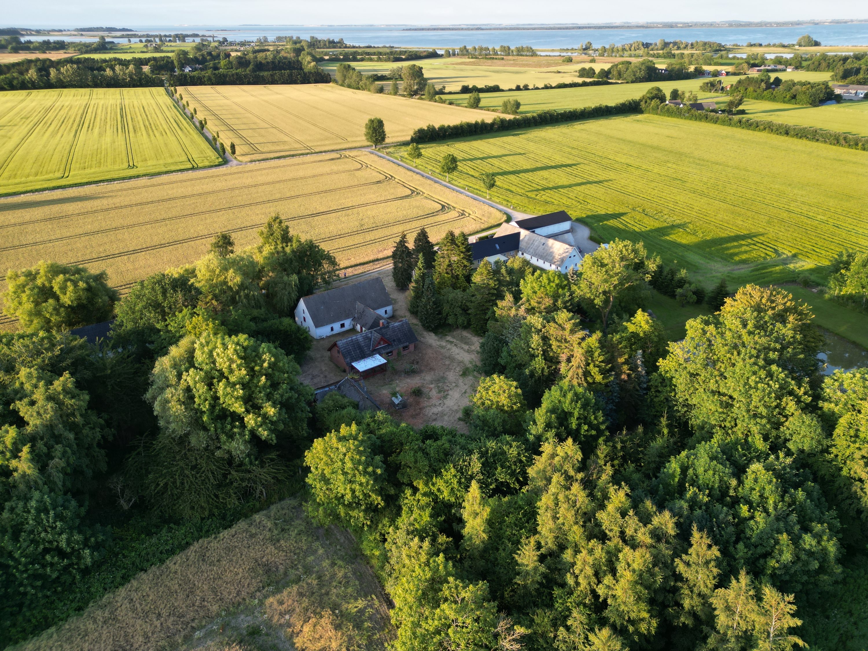 Fremhævet luftfoto billede i fuldskærmstilstand. Billede af Ølundgyden 11, Hessum Mose, 5450 Otterup
