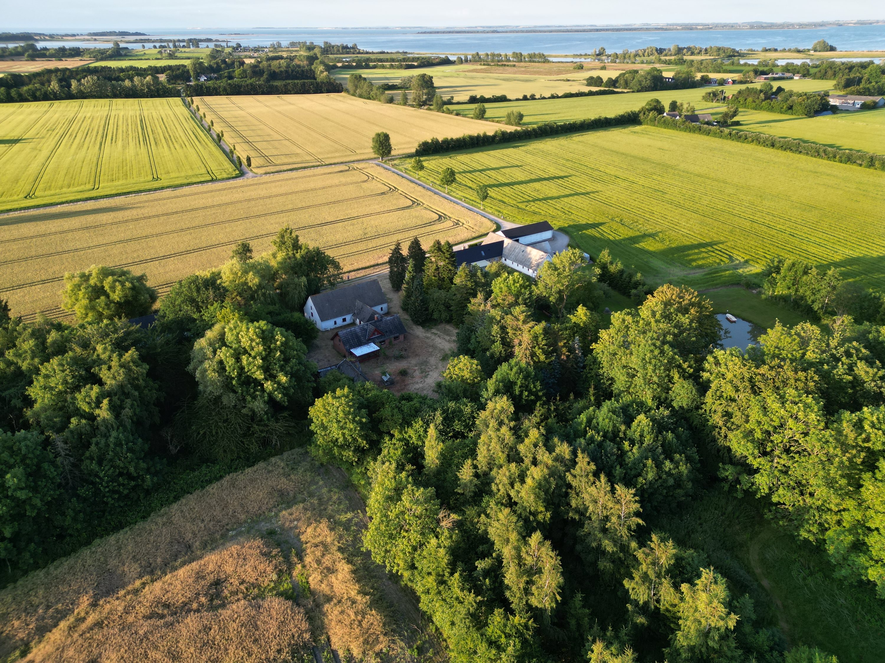 Fremhævet luftfoto billede i fuldskærmstilstand. Billede af Ølundgyden 11, Hessum Mose, 5450 Otterup