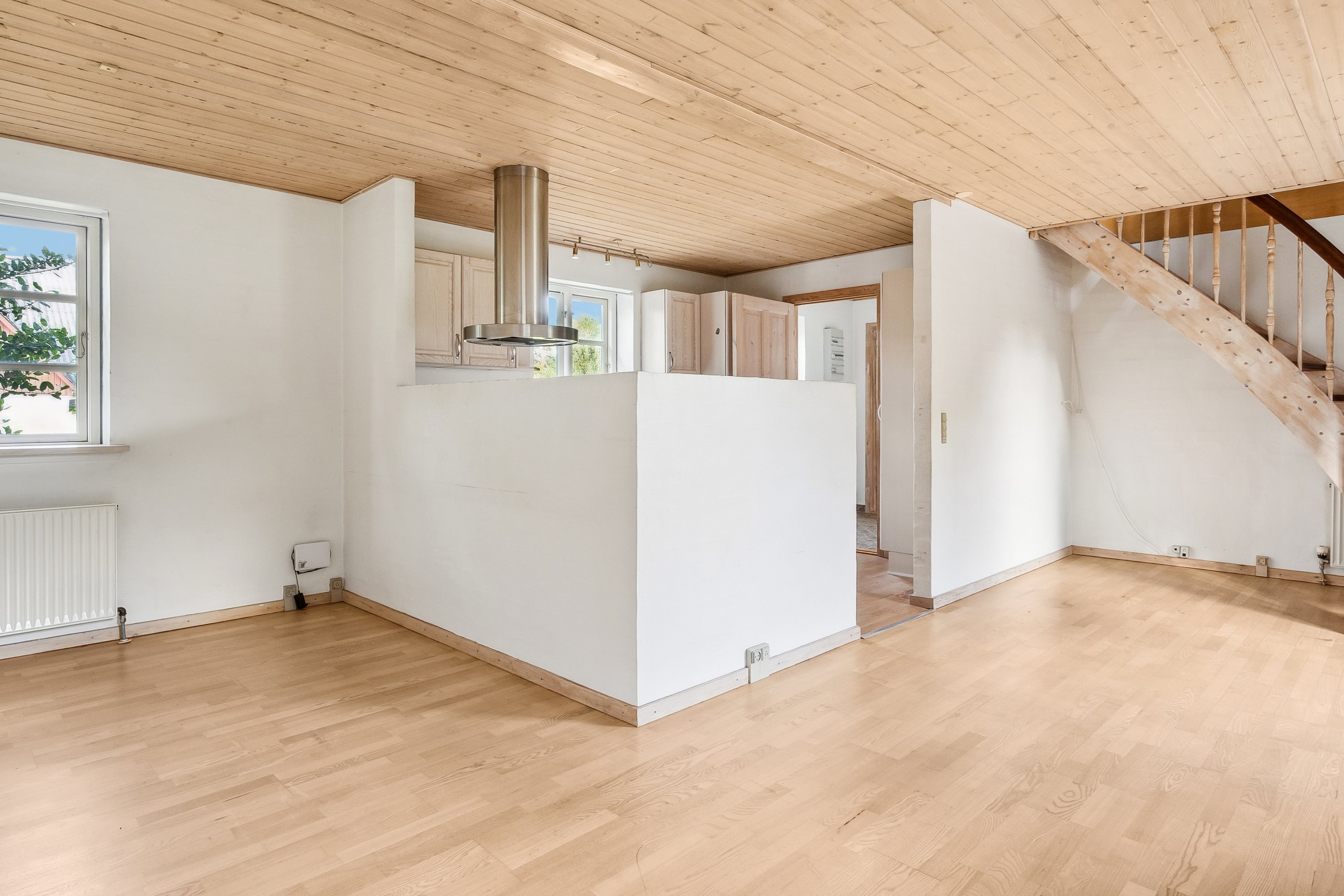 Fremhævet stue billede i fuldskærmstilstand. Billede af Nørre Hurupvej 32A, Øster Hurup, 9560 Hadsund