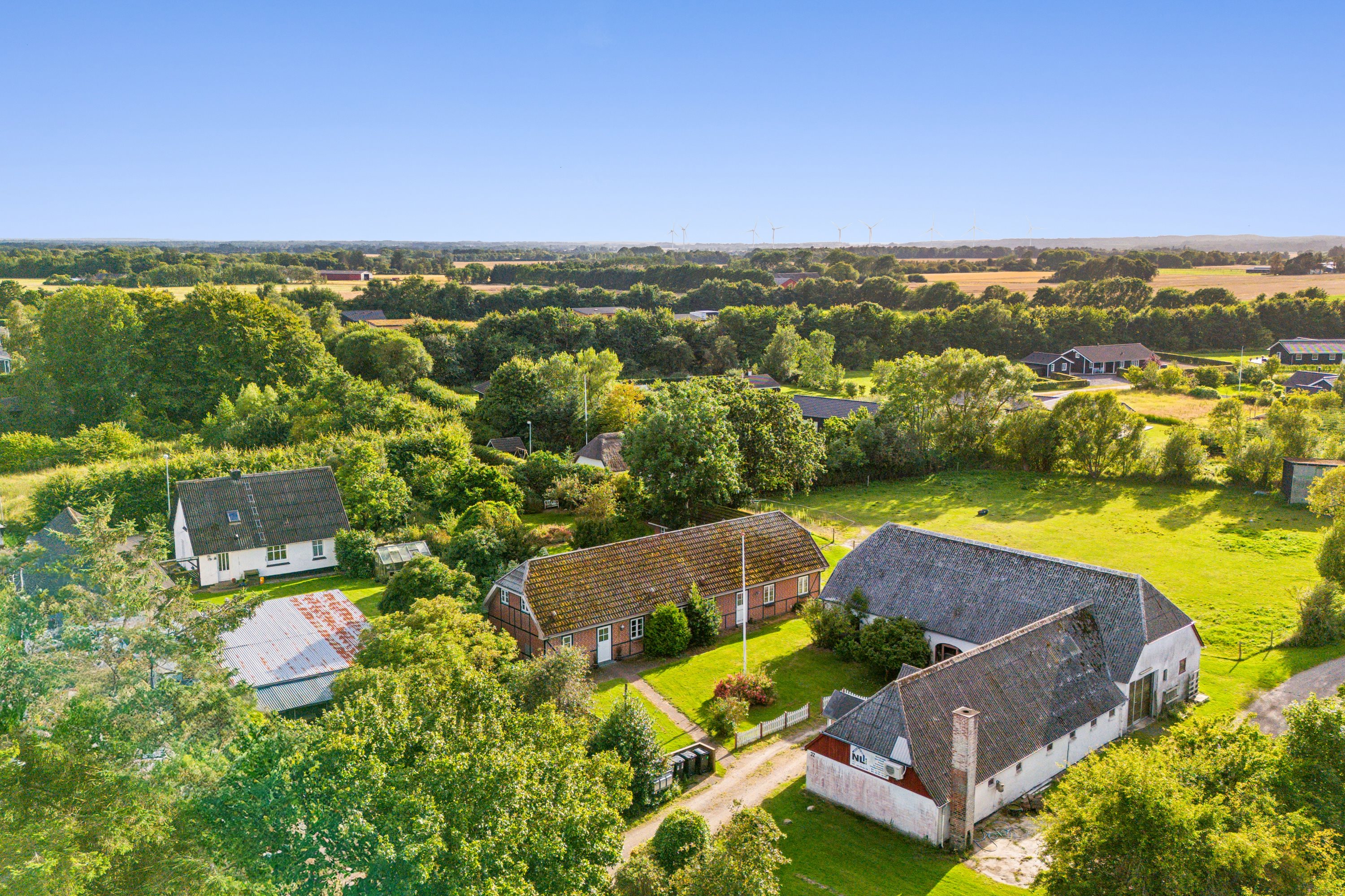 Fremhævet luftfoto billede i fuldskærmstilstand. Billede af Nørre Hurupvej 32A, Øster Hurup, 9560 Hadsund