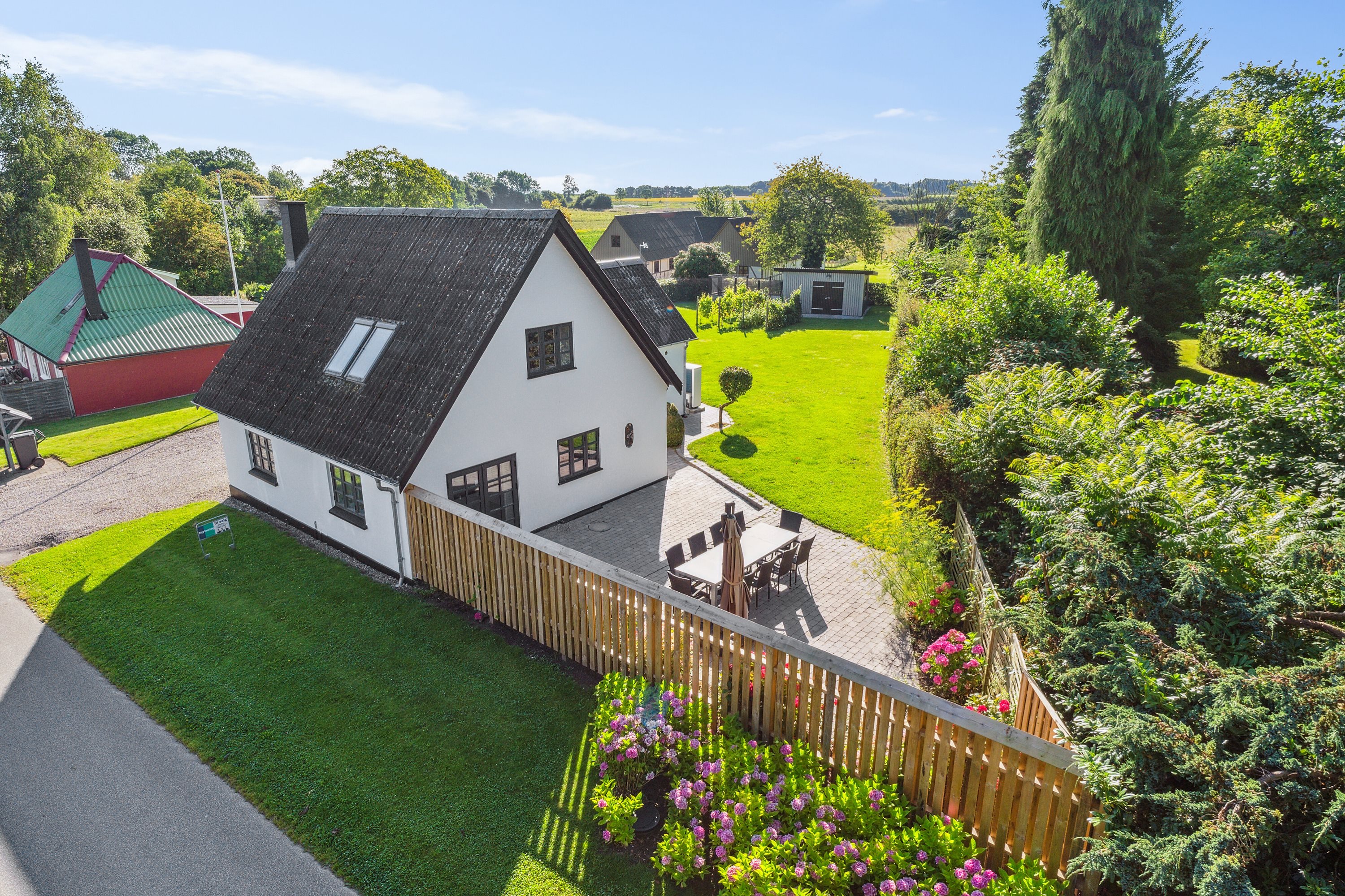 Fremhævet set fra vejen billede i fuldskærmstilstand. Billede af Gerskov Bygade 19, Gerskov, 5450 Otterup