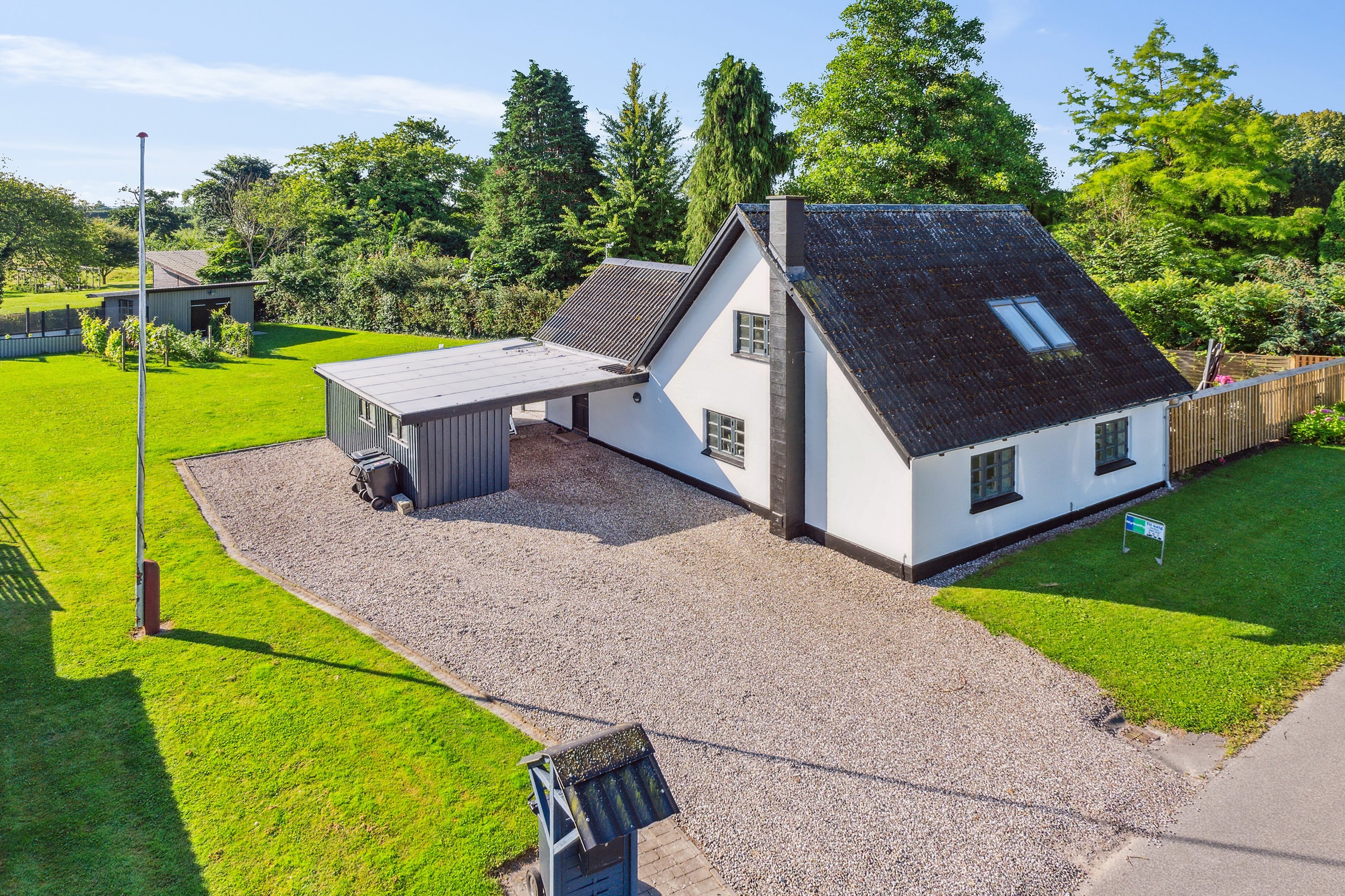 Fremhævet set fra vejen billede i fuldskærmstilstand. Billede af Gerskov Bygade 19, Gerskov, 5450 Otterup