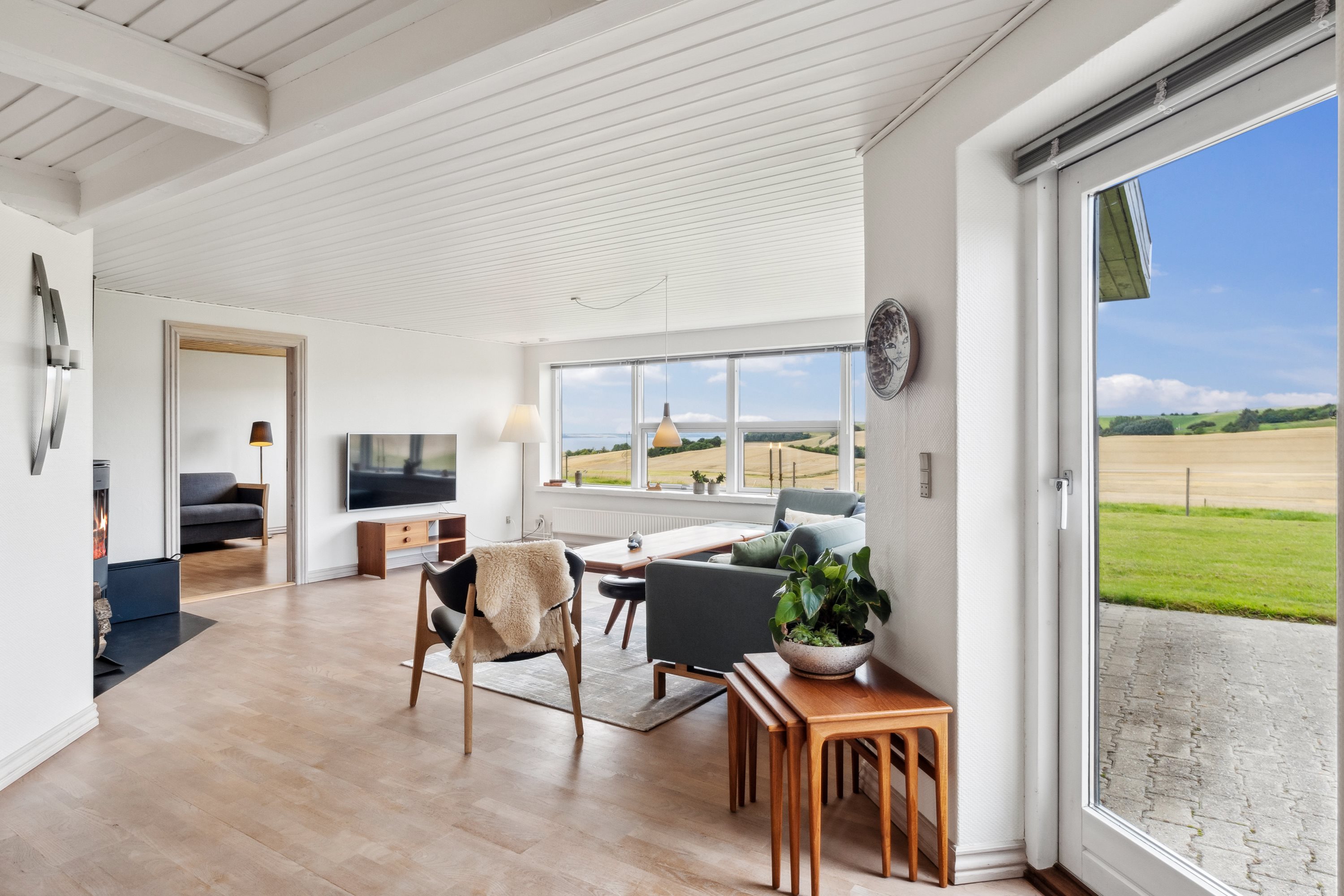 Fremhævet stue billede i fuldskærmstilstand. Billede af Heltoften 50, Flade, 7900 Nykøbing M