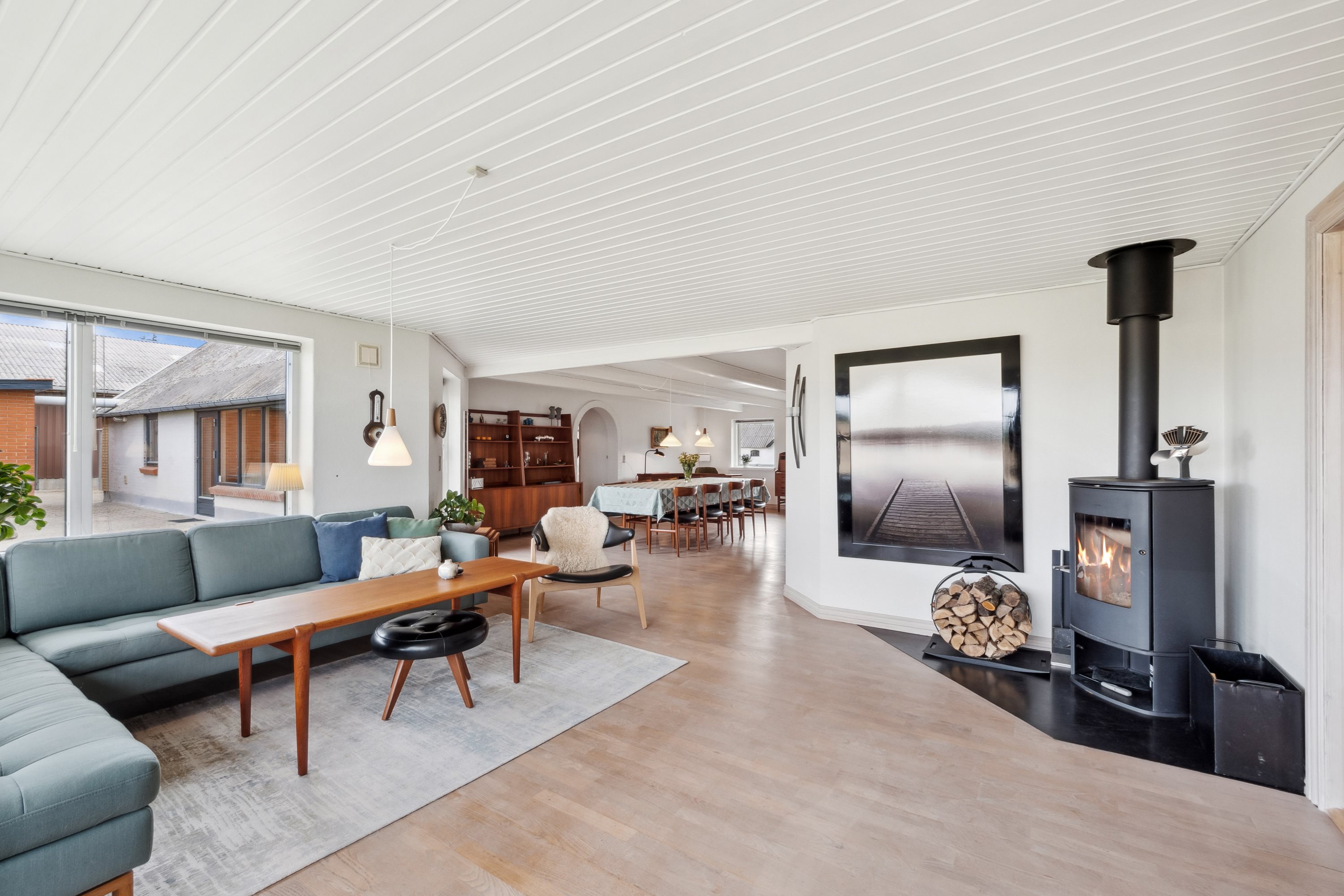 Fremhævet stue billede i fuldskærmstilstand. Billede af Heltoften 50, Flade, 7900 Nykøbing M