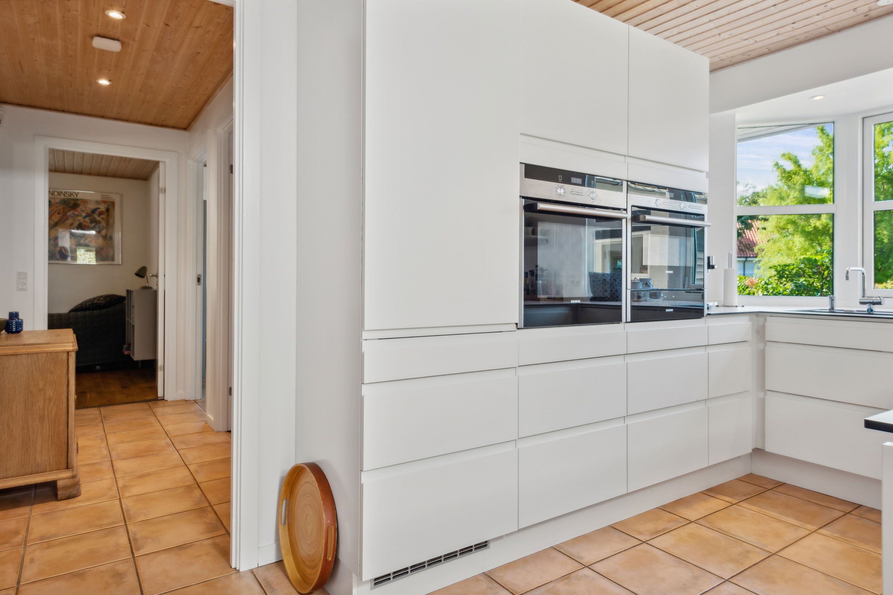 Fremhævet værelse billede i fuldskærmstilstand. Billede af Hammermøllevej 17A, 3150 Hellebæk