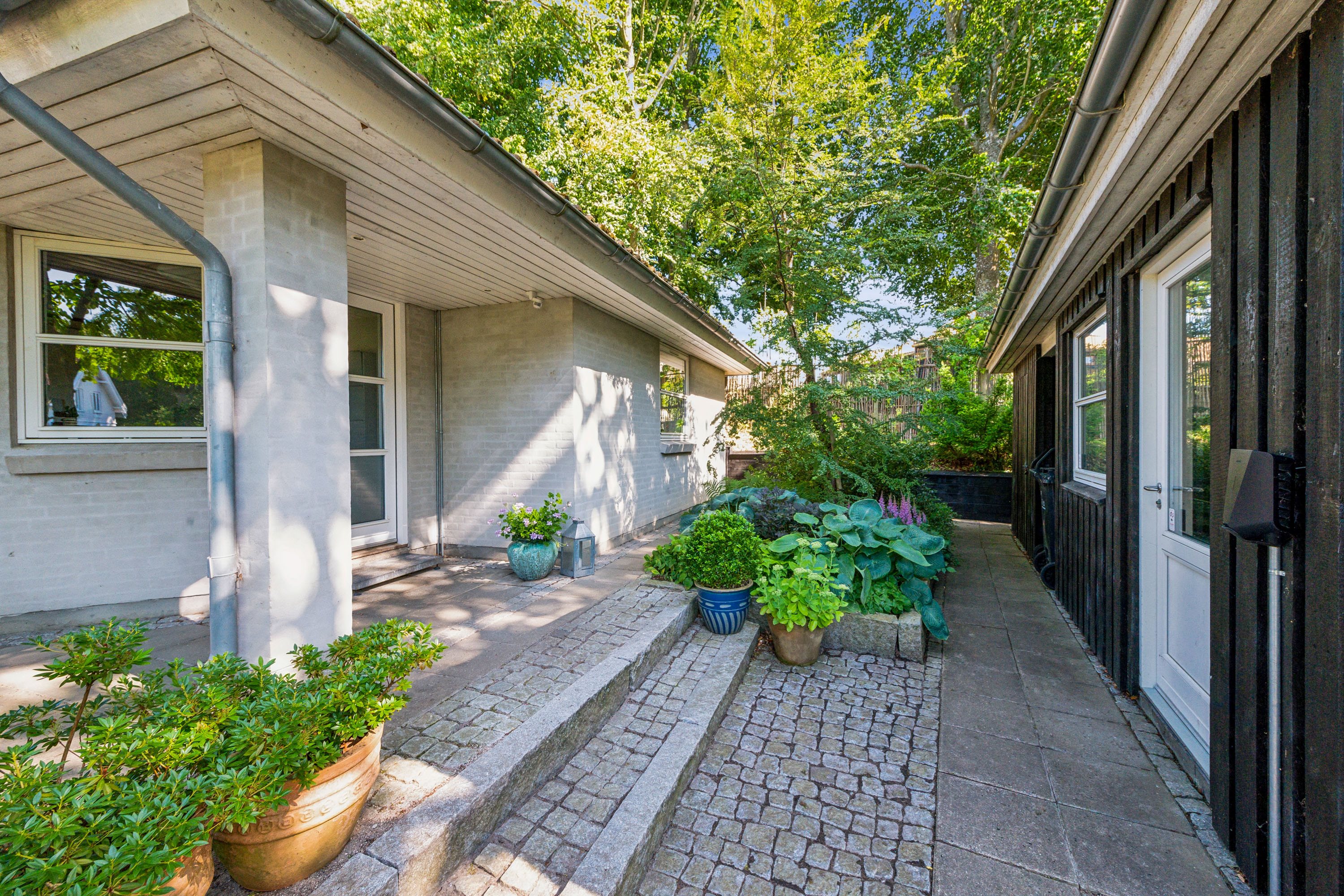 Fremhævet ejendom 1 billede i fuldskærmstilstand. Billede af Hammermøllevej 17A, 3150 Hellebæk