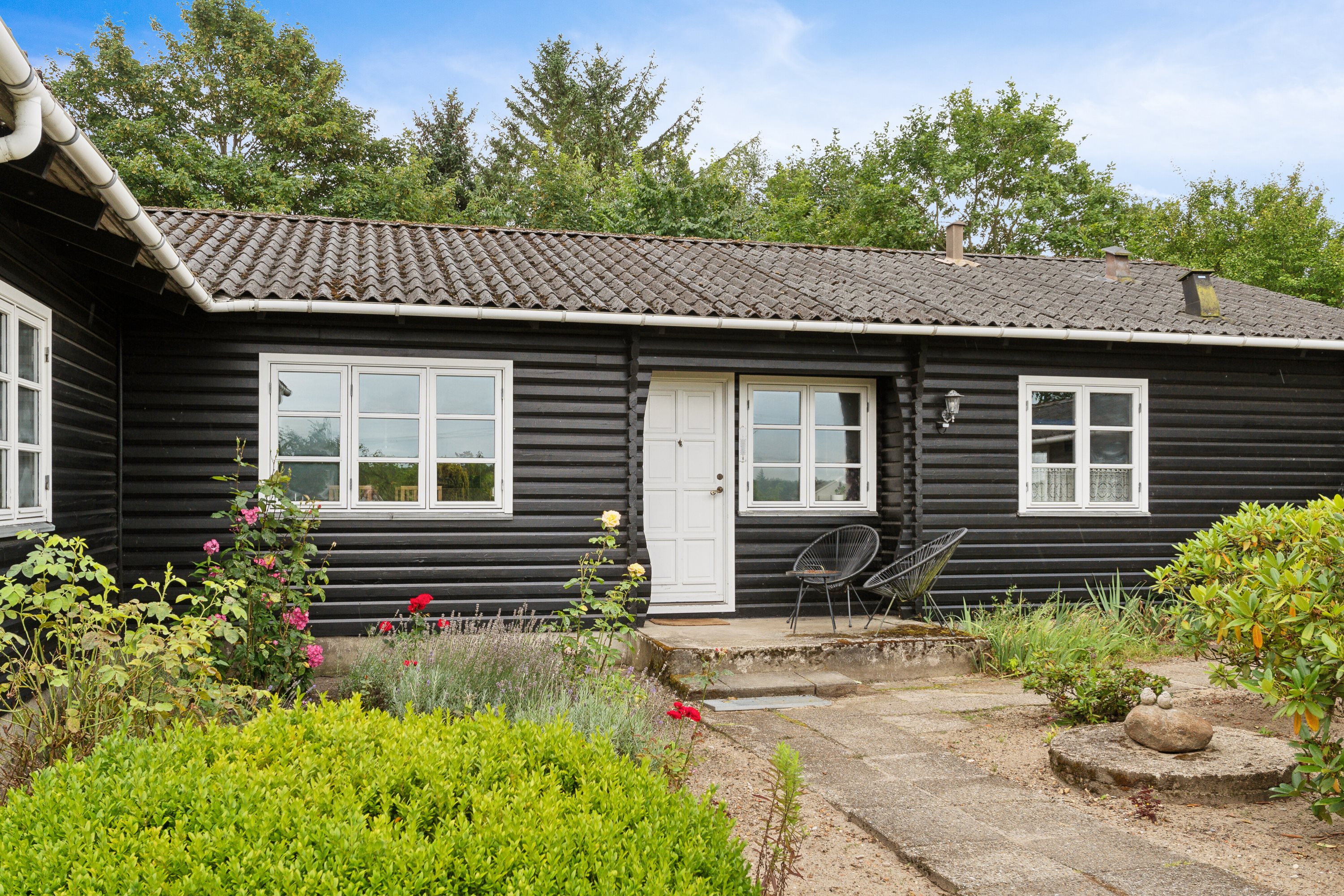 Fremhævet set fra vejen billede i fuldskærmstilstand. Billede af Ringkøbingvej 23B, 7441 Bording