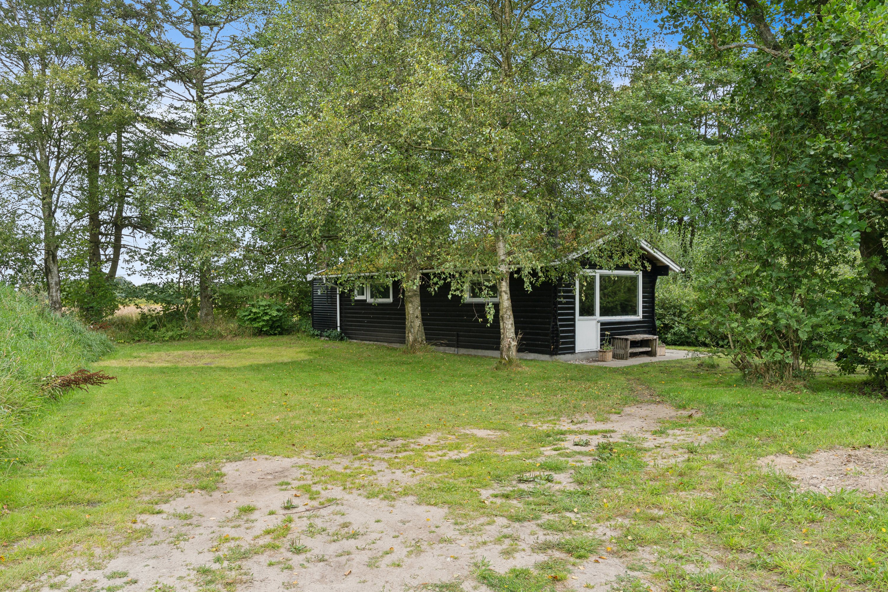 Fremhævet udendørs billede i fuldskærmstilstand. Billede af Ringkøbingvej 23B, 7441 Bording