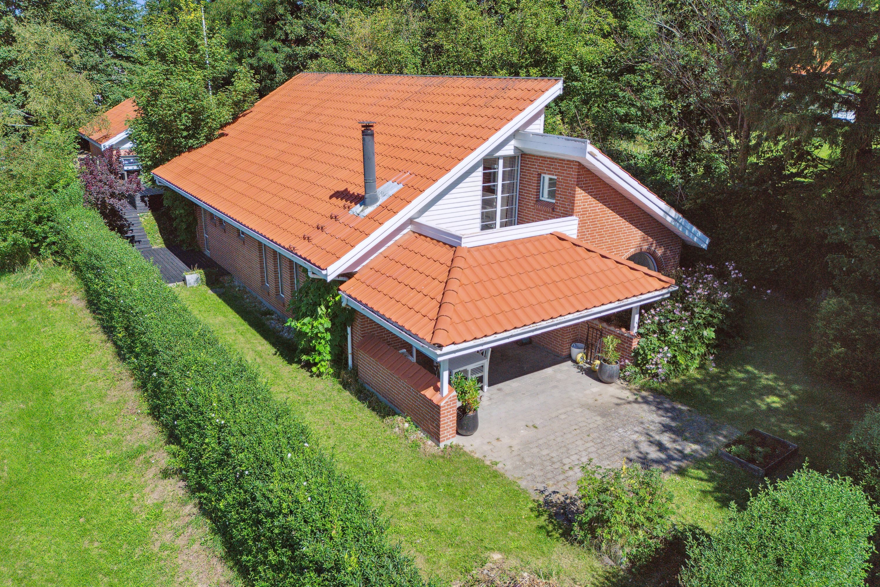 Fremhævet set fra vejen billede i fuldskærmstilstand. Billede af Hovedgaden 77B, 4520 Svinninge