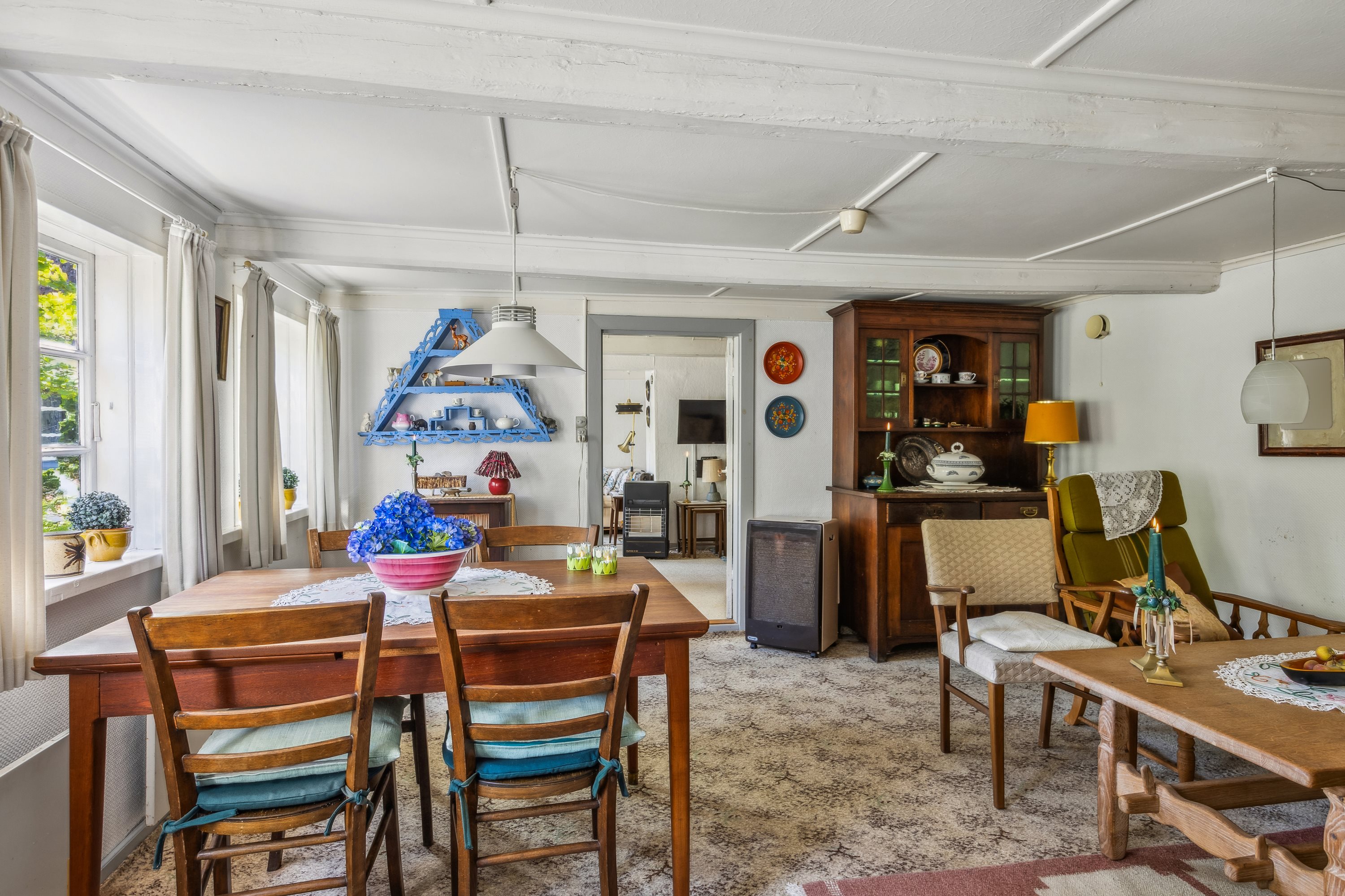 Fremhævet stue billede i fuldskærmstilstand. Billede af Roestoftvej 1, Lyø, 5601 Lyø