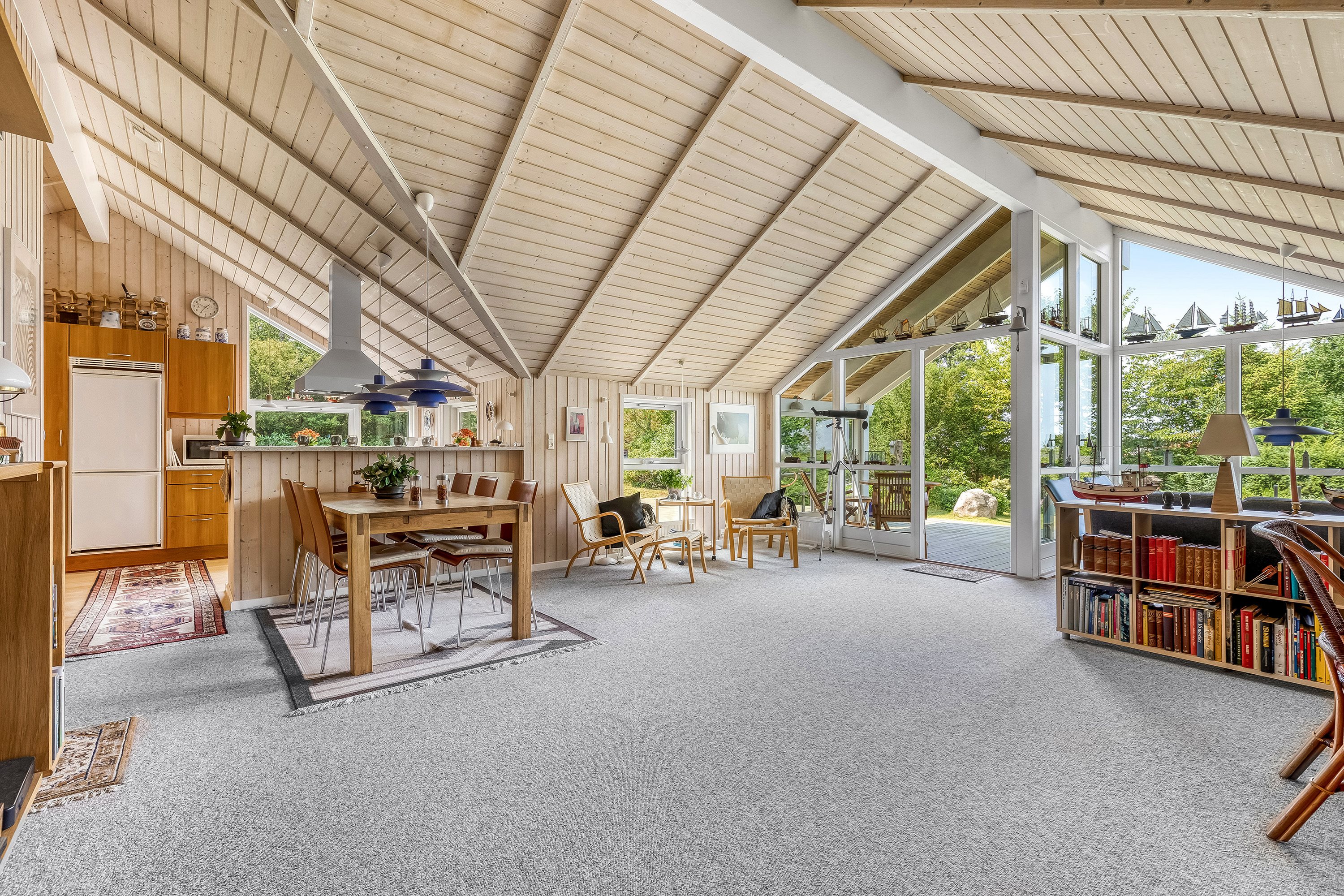 Fremhævet stue billede i fuldskærmstilstand. Billede af Rævehaugen 7, Udsholt, 3230 Græsted