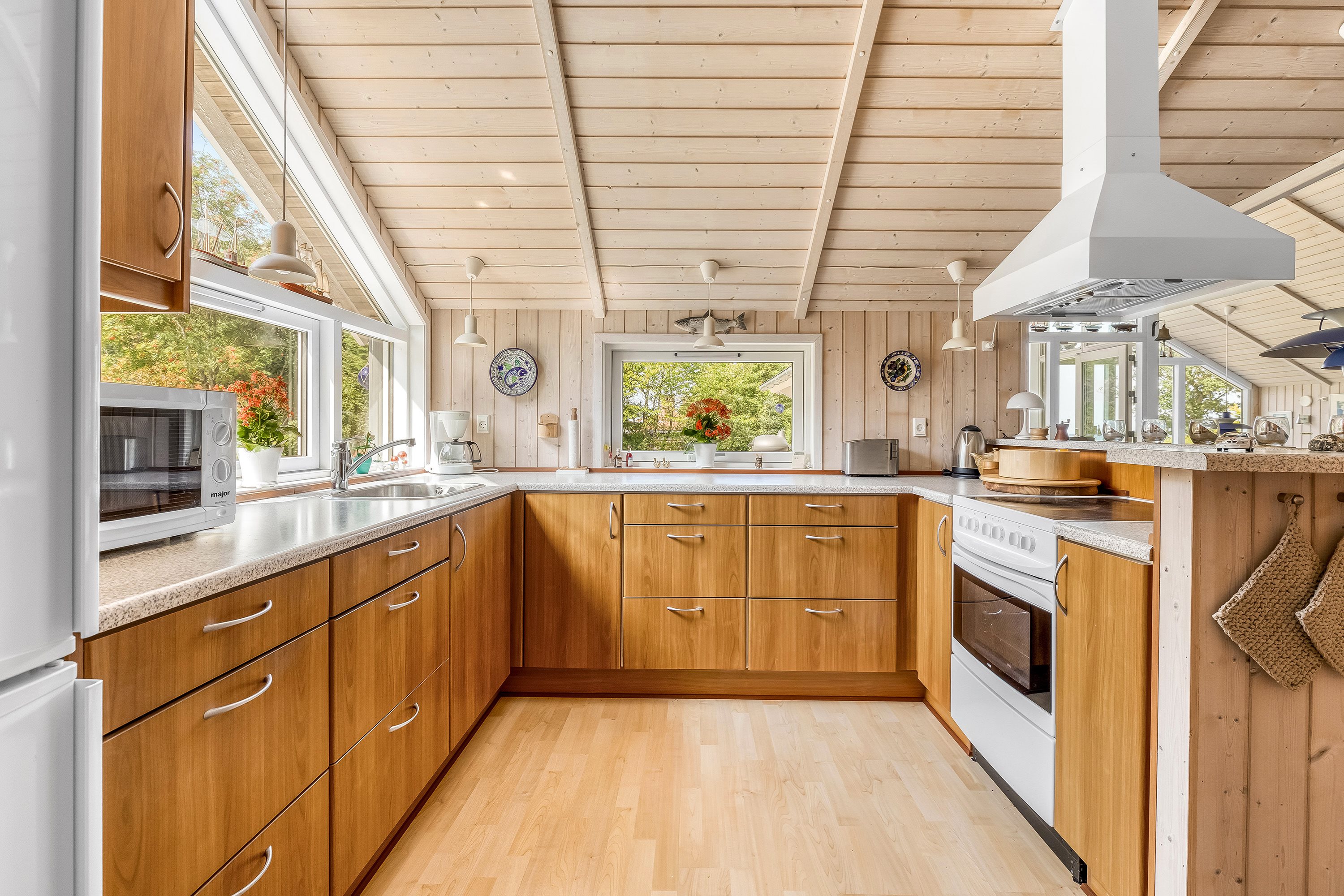 Fremhævet køkken billede i fuldskærmstilstand. Billede af Rævehaugen 7, Udsholt, 3230 Græsted