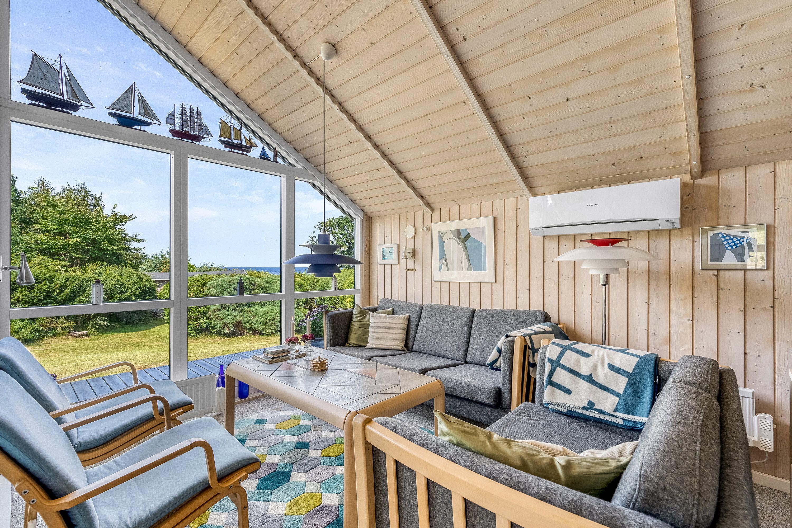 Fremhævet stue billede i fuldskærmstilstand. Billede af Rævehaugen 7, Udsholt, 3230 Græsted