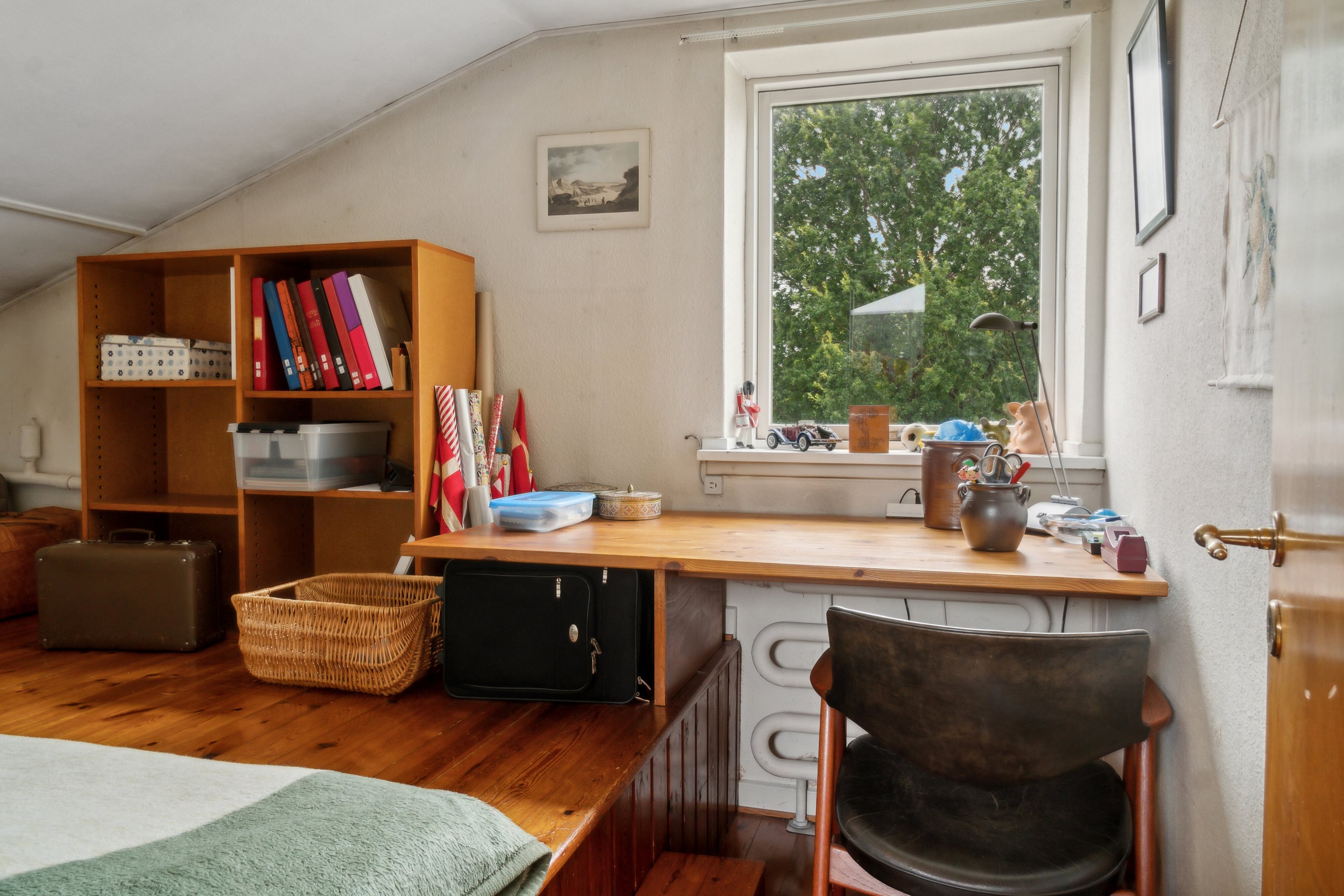 Fremhævet arbejdsværelse billede i fuldskærmstilstand. Billede af Stengårdsvej 25, 4690 Haslev