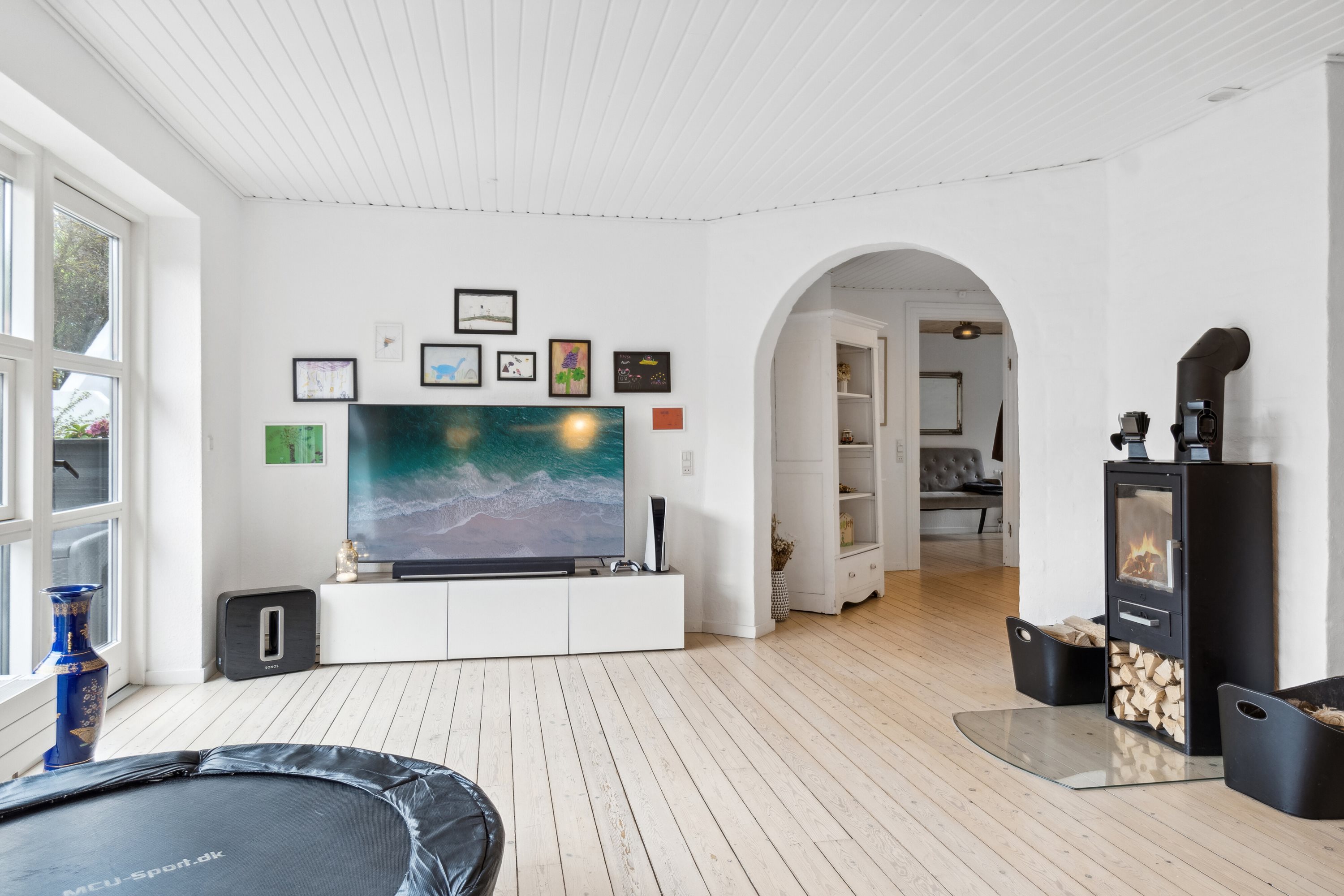 Fremhævet stue billede i fuldskærmstilstand. Billede af Frølundevej 80, Frølunde, 4220 Korsør