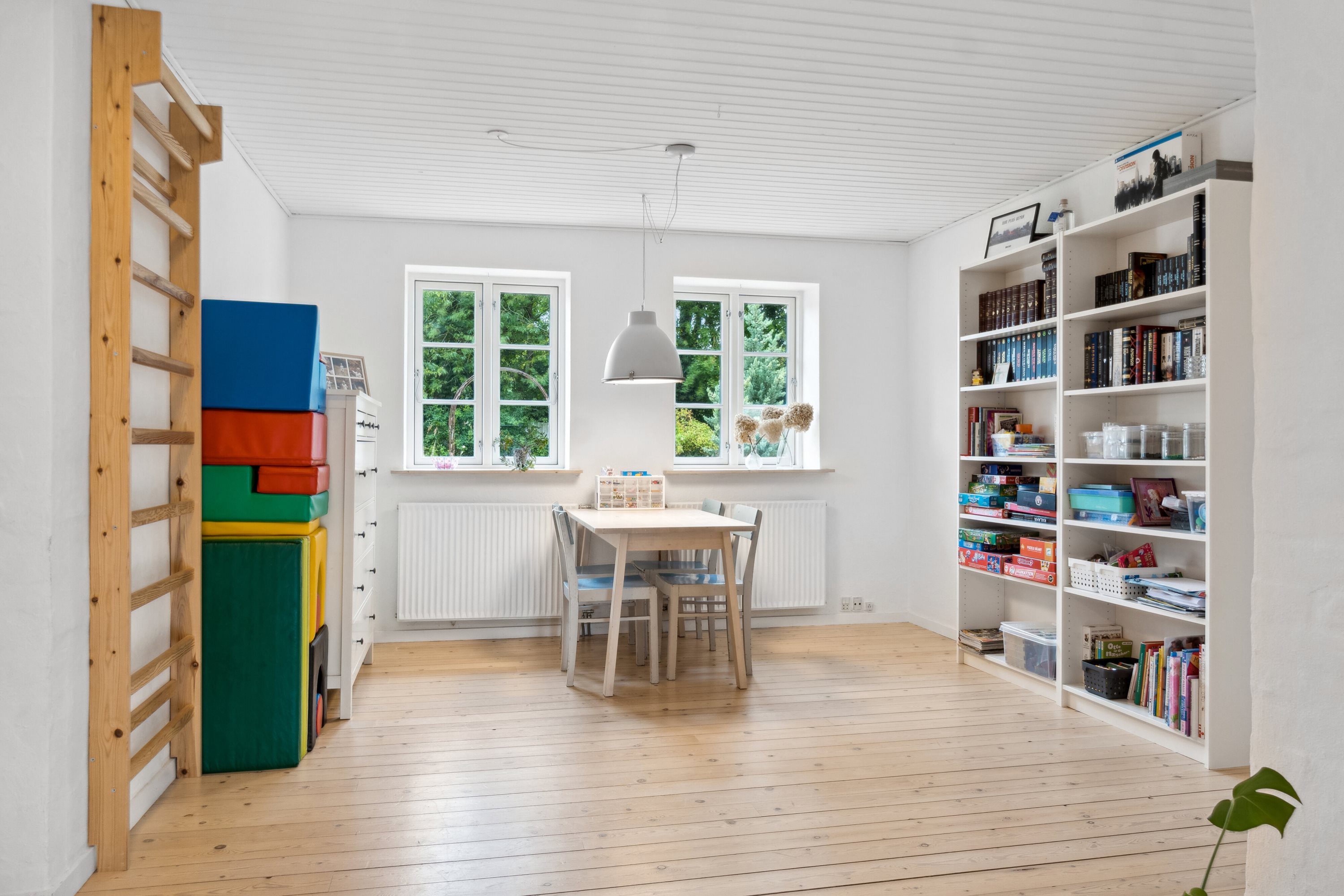 Fremhævet stue billede i fuldskærmstilstand. Billede af Frølundevej 80, Frølunde, 4220 Korsør