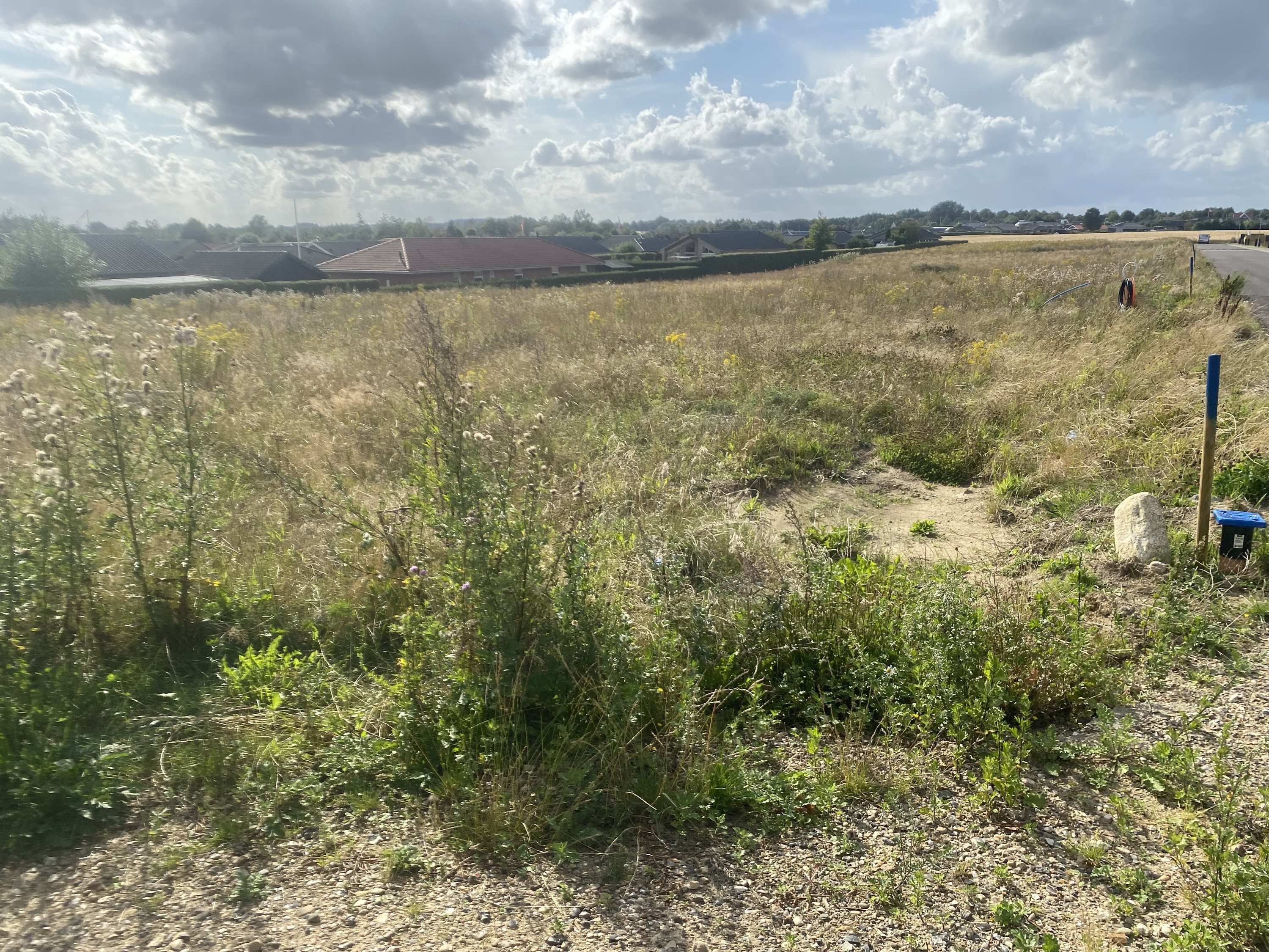 Fremhævet grund billede i fuldskærmstilstand. Billede af Magnolievej 5, Salten, 8653 Them