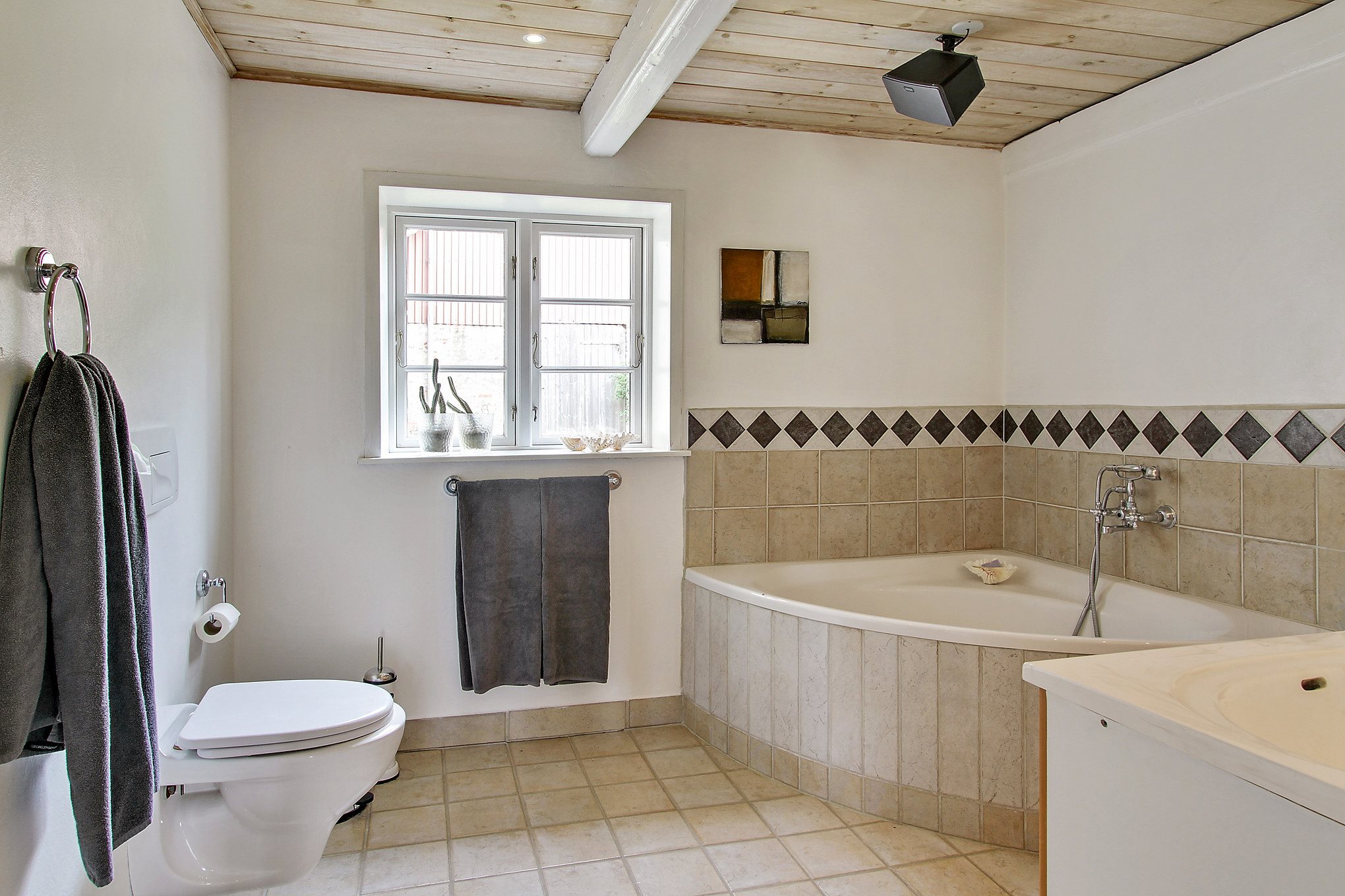 Fremhævet  billede i fuldskærmstilstand. Billede af Emmerlev Klev 6, 6280 Højer