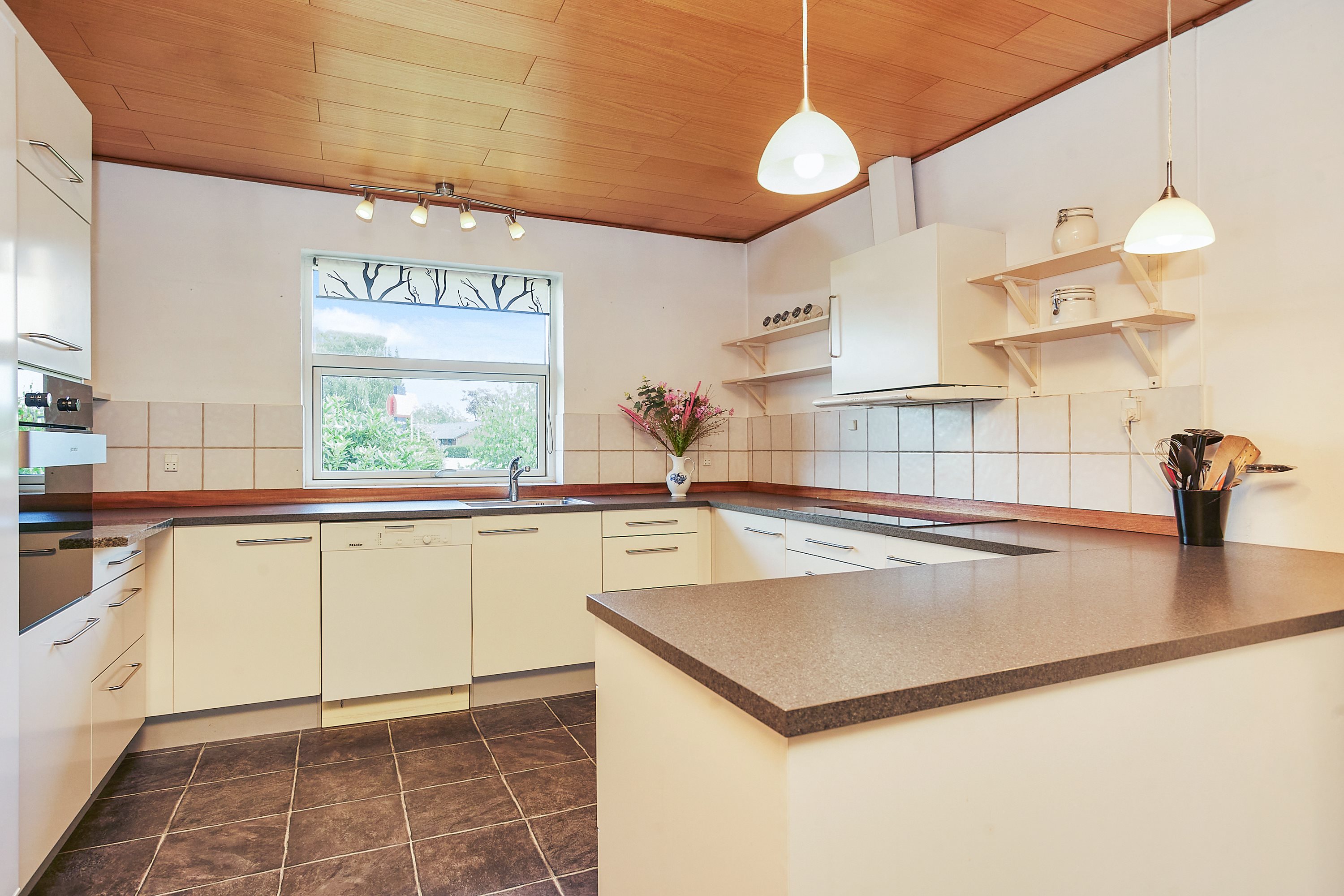 Miniaturebillede 2: . Billede af Nørrevang 2, 7300 Jelling