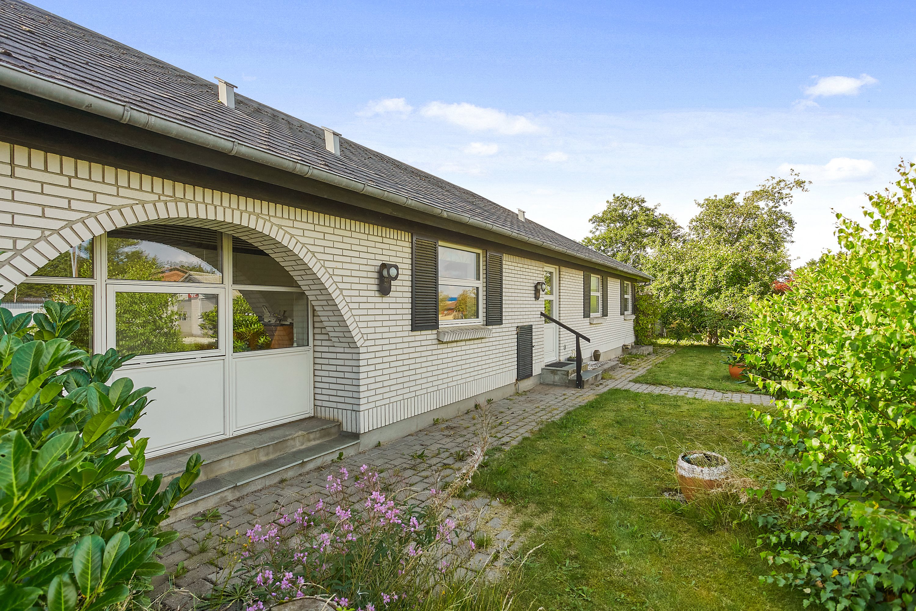 Fremhævet  billede i fuldskærmstilstand. Billede af Nørrevang 2, 7300 Jelling