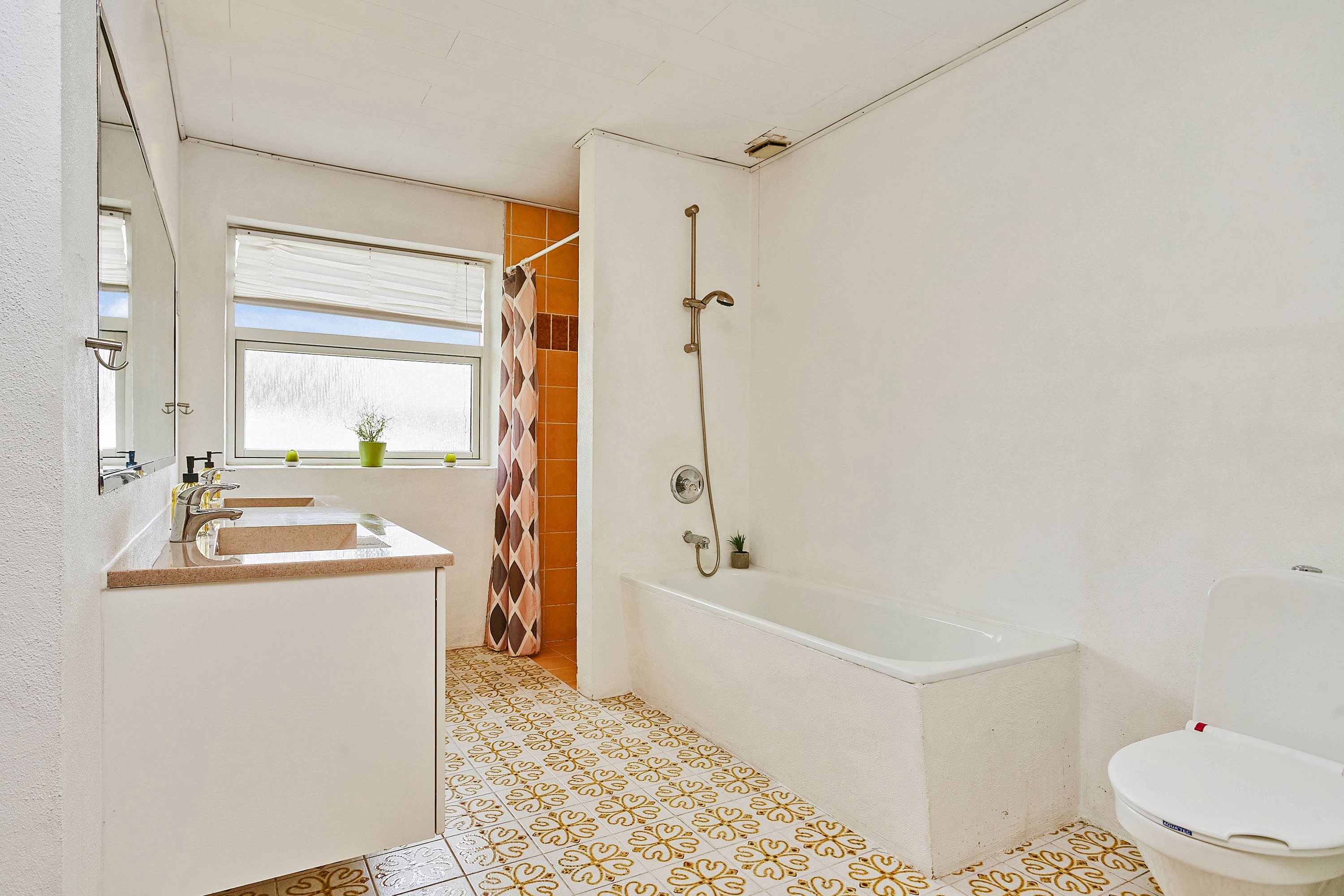 Fremhævet  billede i fuldskærmstilstand. Billede af Nørrevang 2, 7300 Jelling