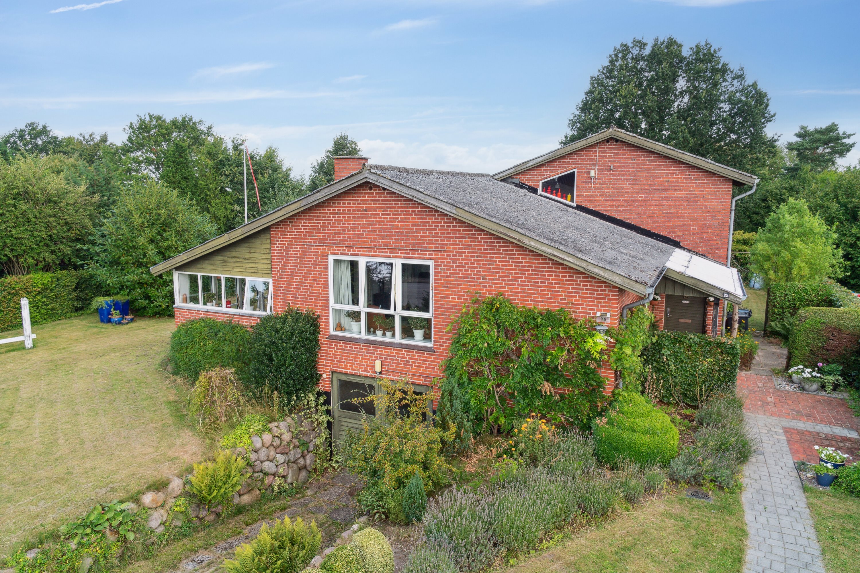 Fremhævet udendørs billede i fuldskærmstilstand. Billede af Stengårdsvej 25, 4690 Haslev