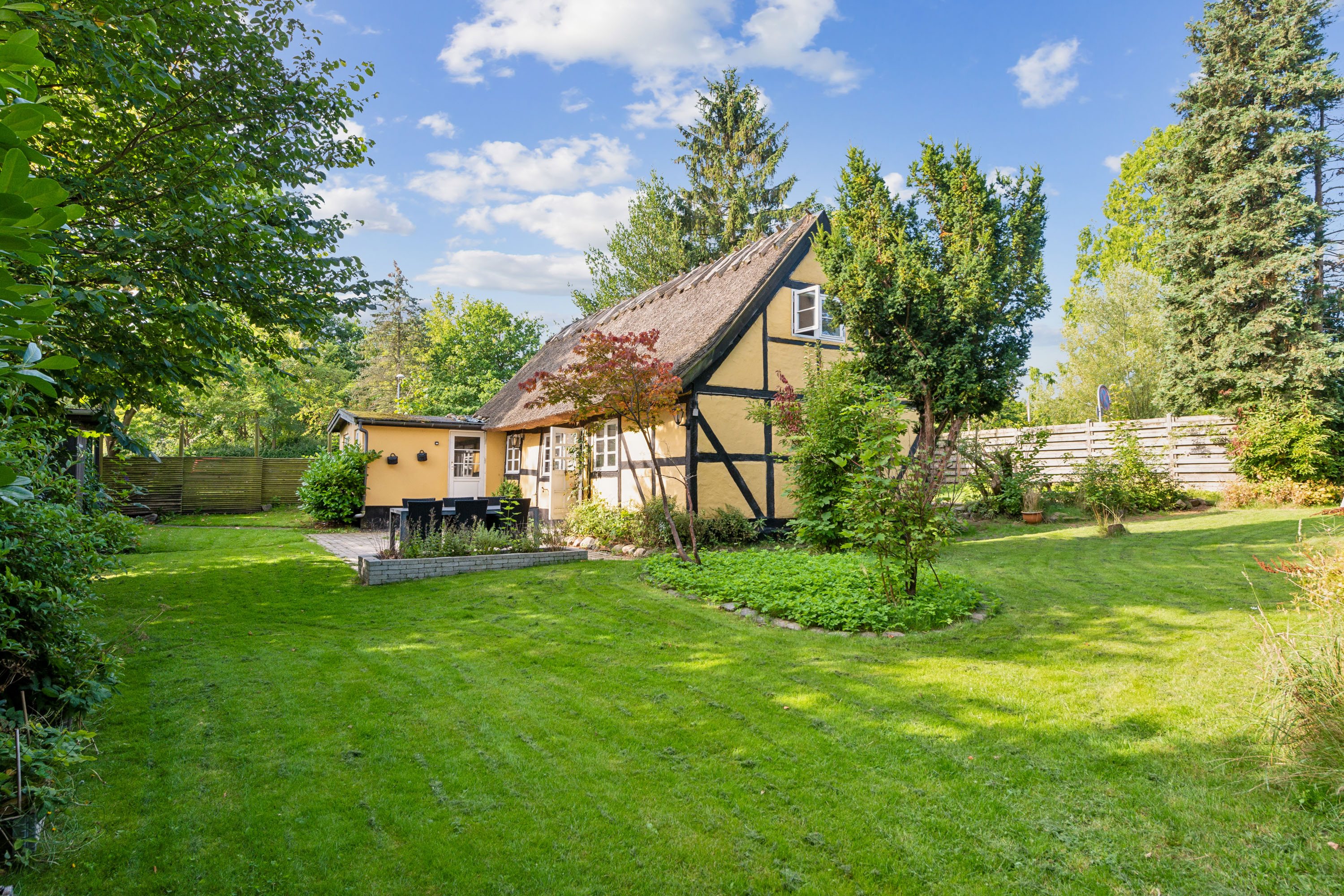 Fremhævet have billede i fuldskærmstilstand. Billede af Rønnebær Alle 172, 3000 Helsingør