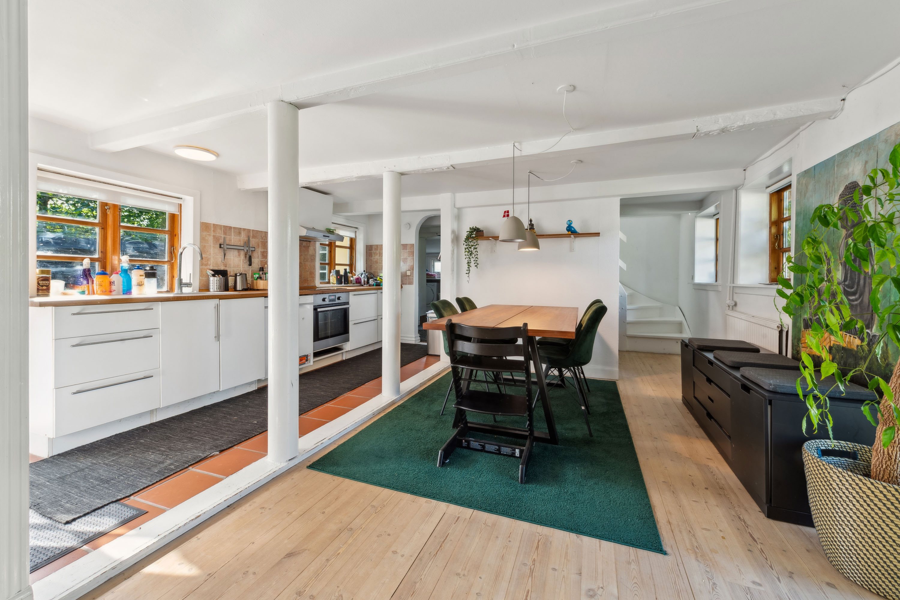 Fremhævet køkken/alrum billede i fuldskærmstilstand. Billede af Rønnebær Alle 172, 3000 Helsingør