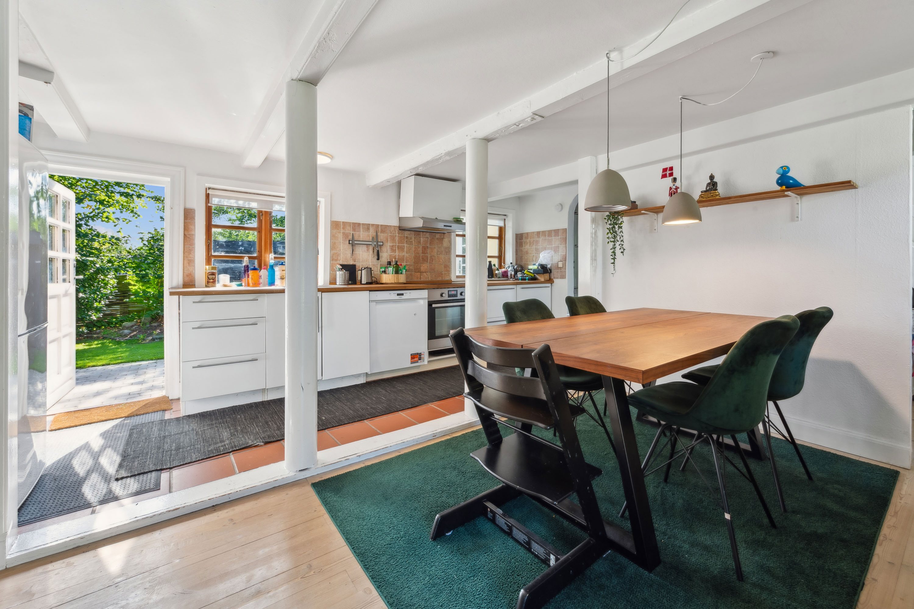 Fremhævet køkken/alrum billede i fuldskærmstilstand. Billede af Rønnebær Alle 172, 3000 Helsingør