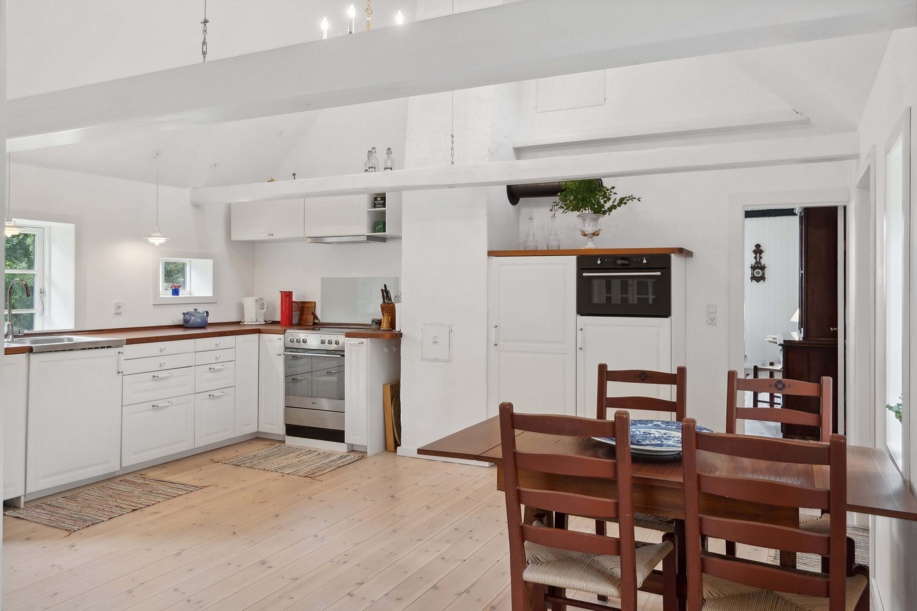 Fremhævet spiseplads billede i fuldskærmstilstand. Billede af Vesterlyngvej 120, 4500 Nykøbing Sj